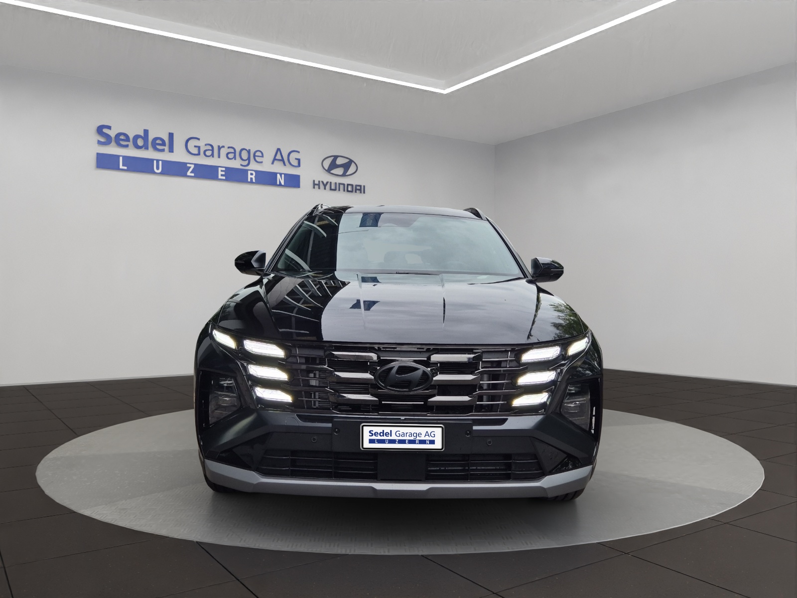 HYUNDAI Tucson 1.6 T-GDi HEV Origo Blackline 4WD-image-1