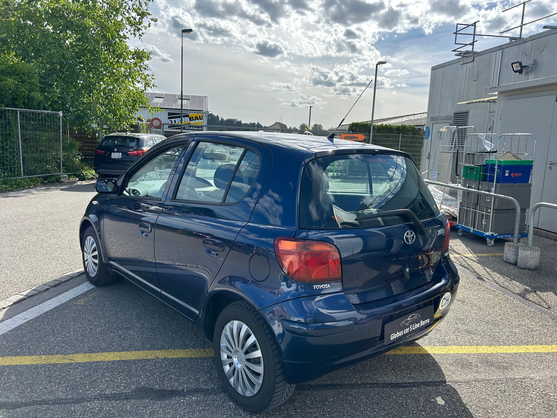 TOYOTA Yaris 1.3 Linea Sol-image-6