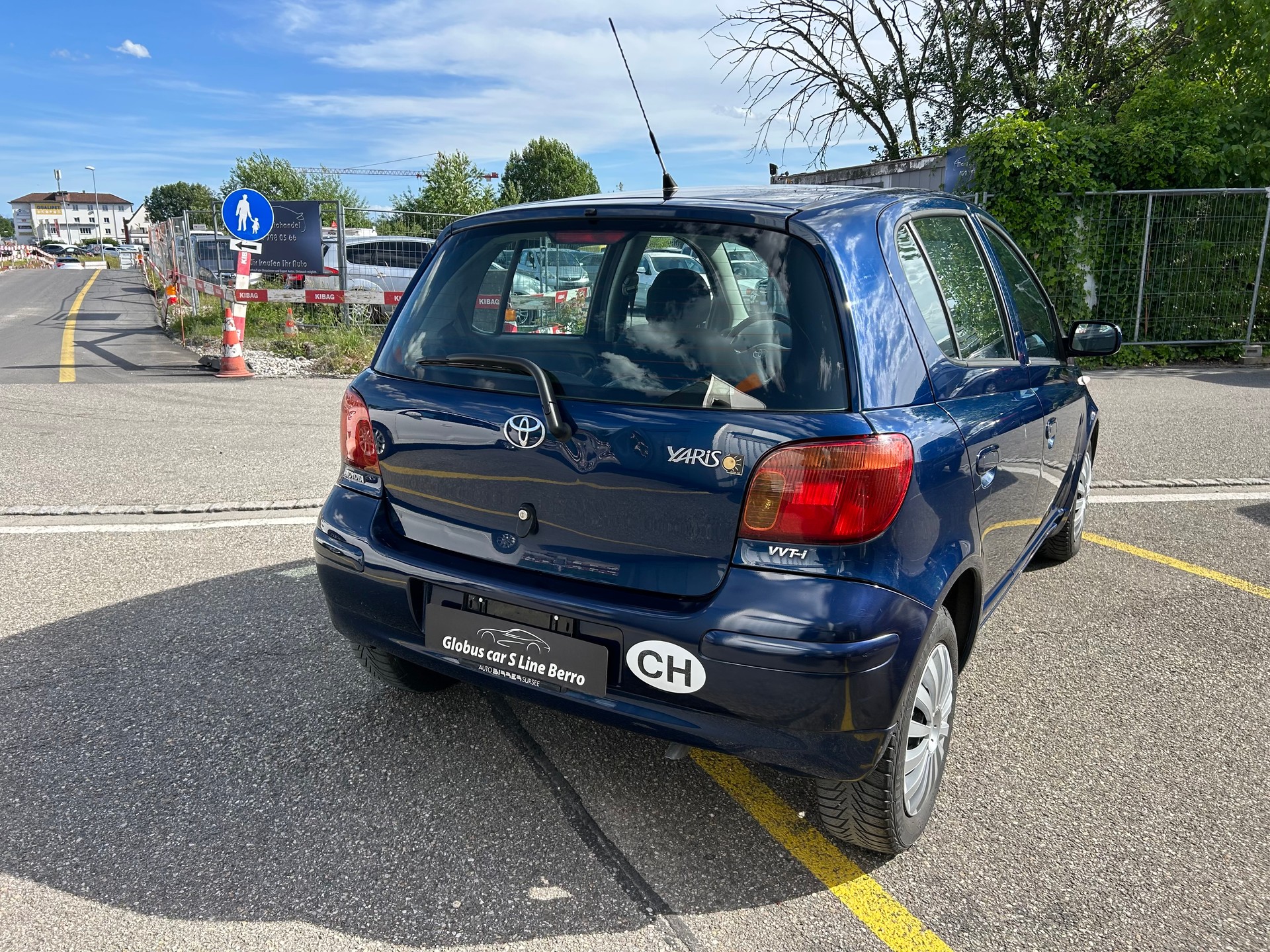 TOYOTA Yaris 1.3 Linea Sol-image-4