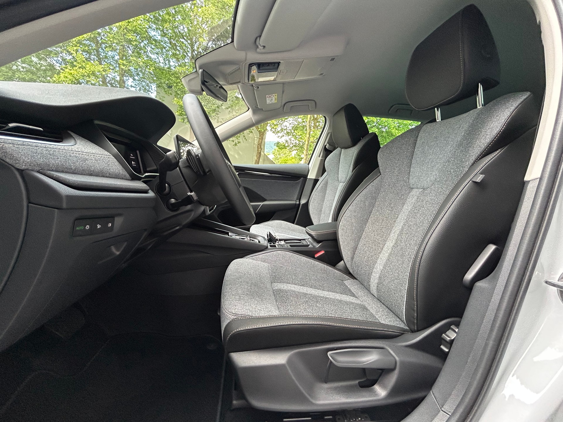 SKODA Octavia Combi 1.5 TSI mHEV DSG Selection-image-8