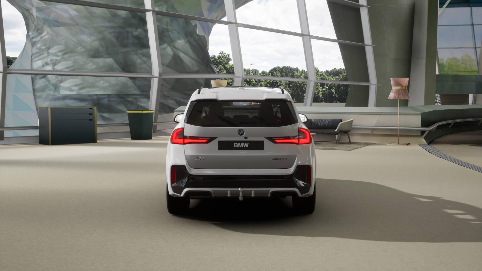 BMW X1 30e xDrive-image-4