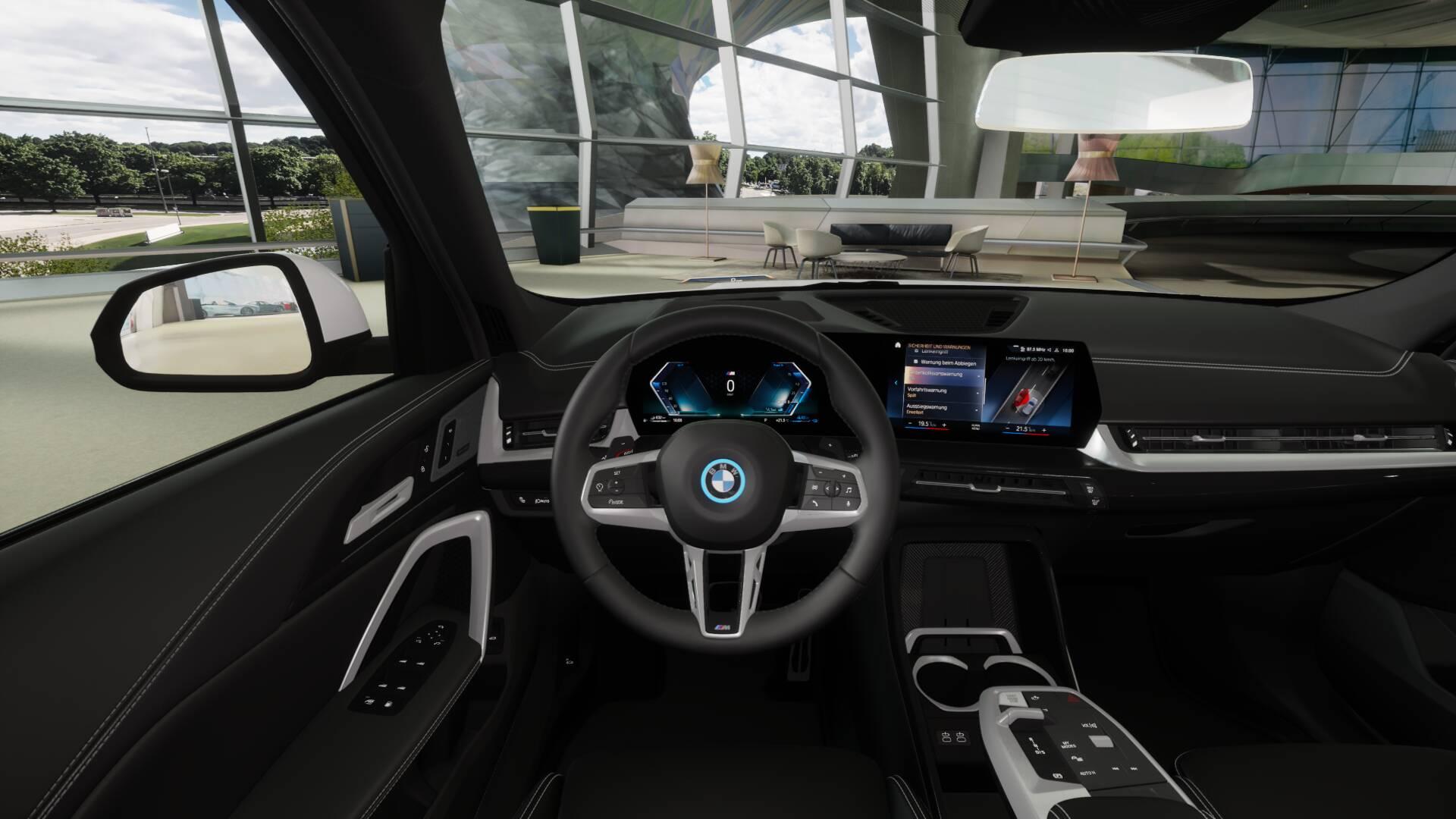 BMW X1 30e xDrive-image-12