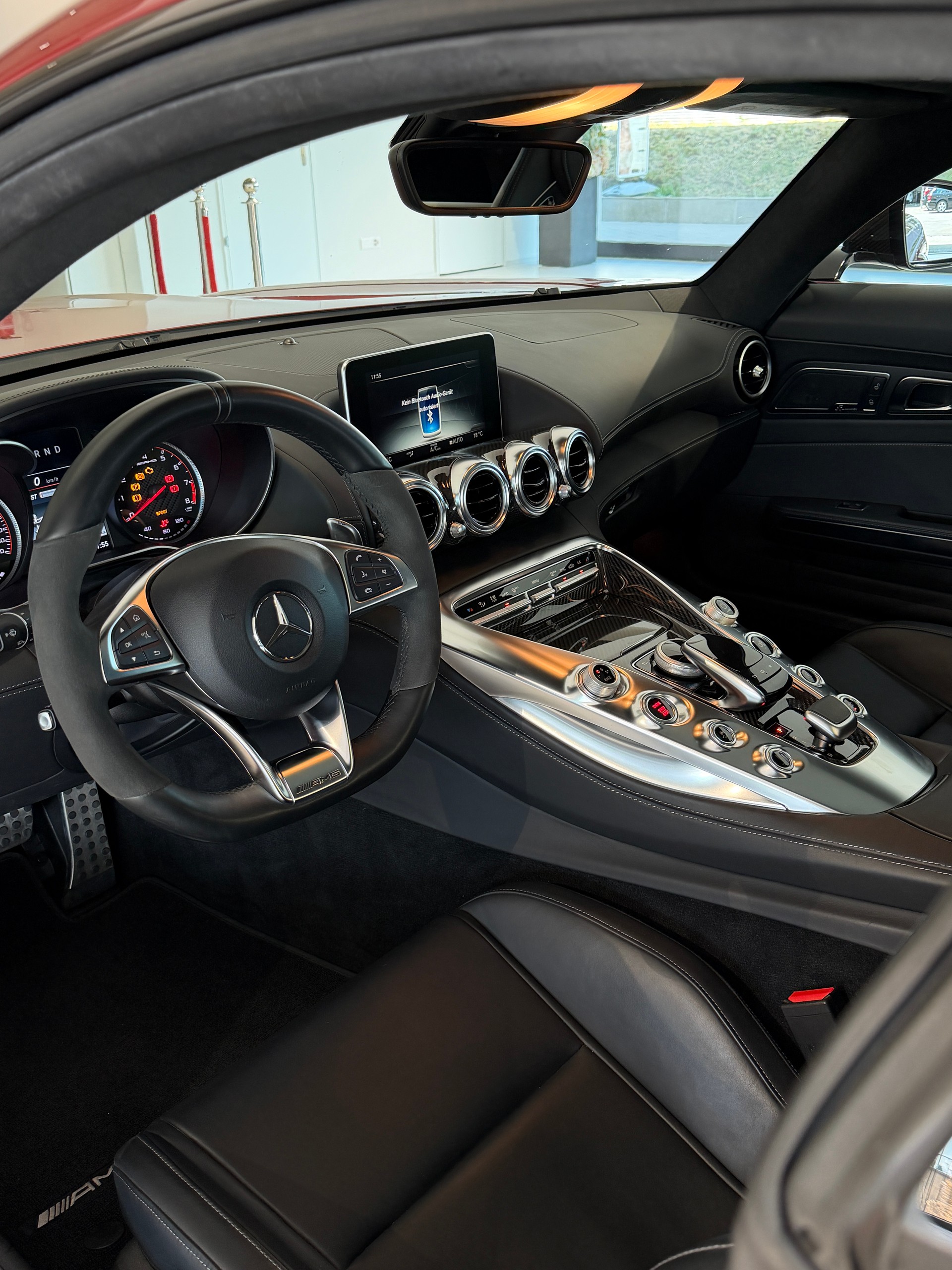 MERCEDES-BENZ AMG GT S Speedshift DCT-image-13
