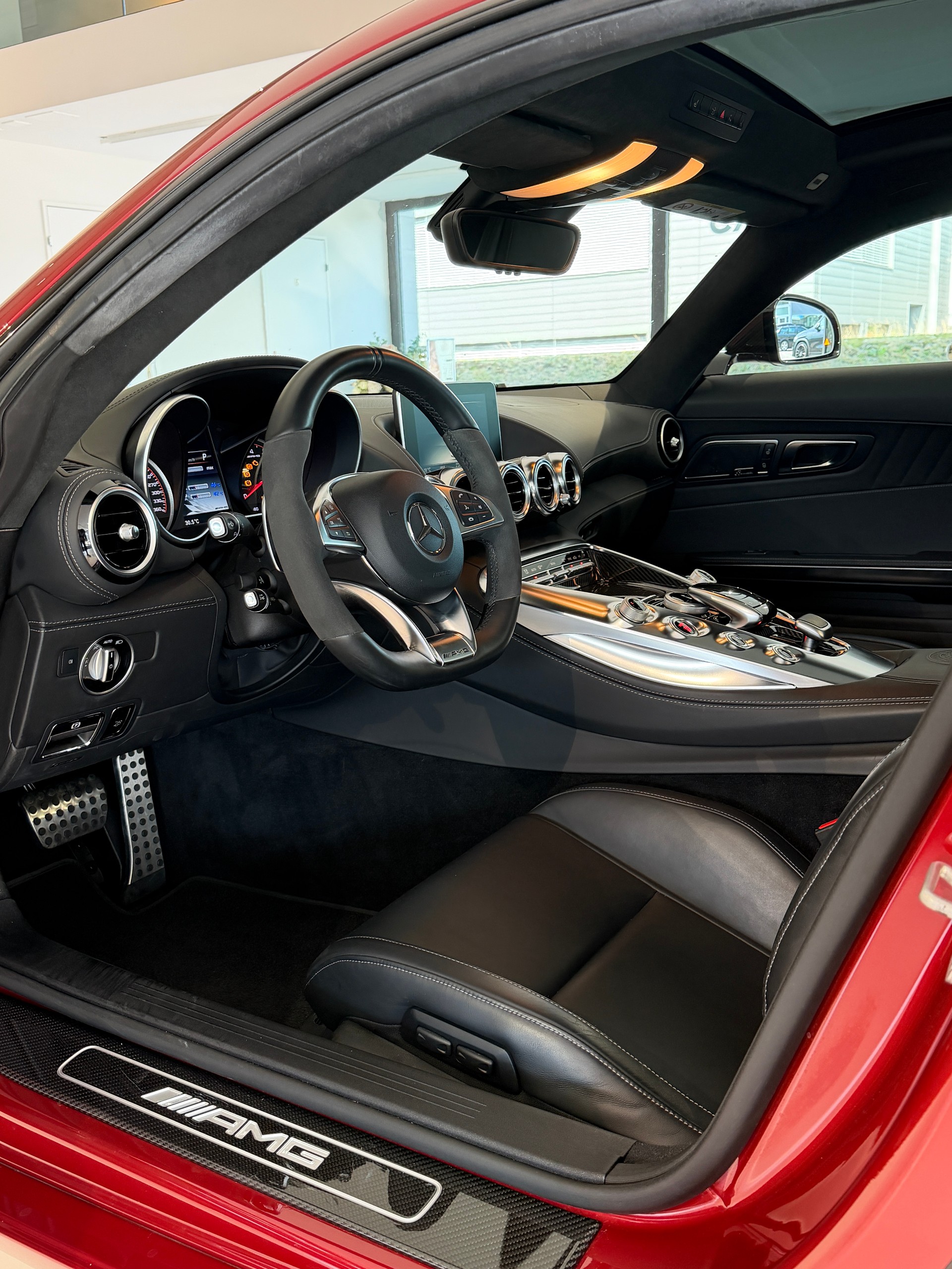 MERCEDES-BENZ AMG GT S Speedshift DCT-image-12