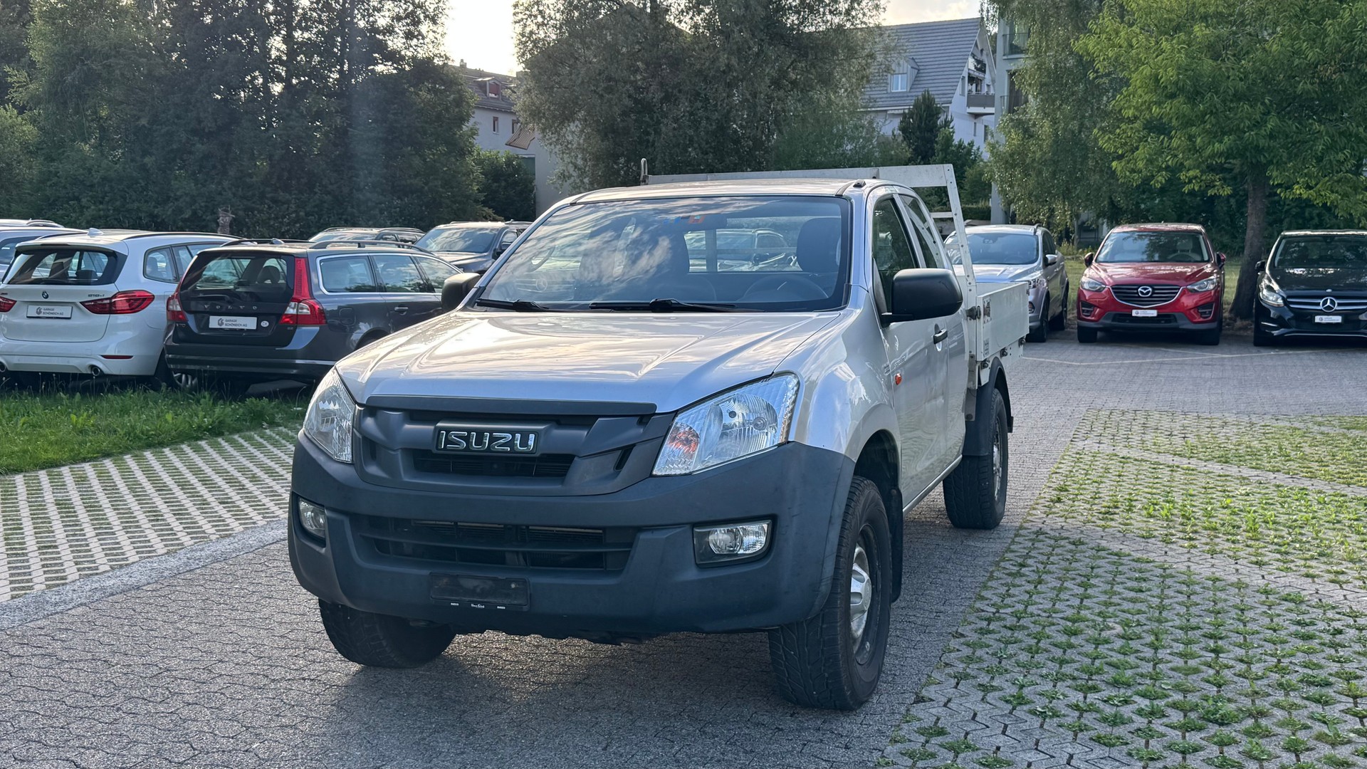 ISUZU D-MAX 2.5 SpaceCab Satellite 4x4-image-0