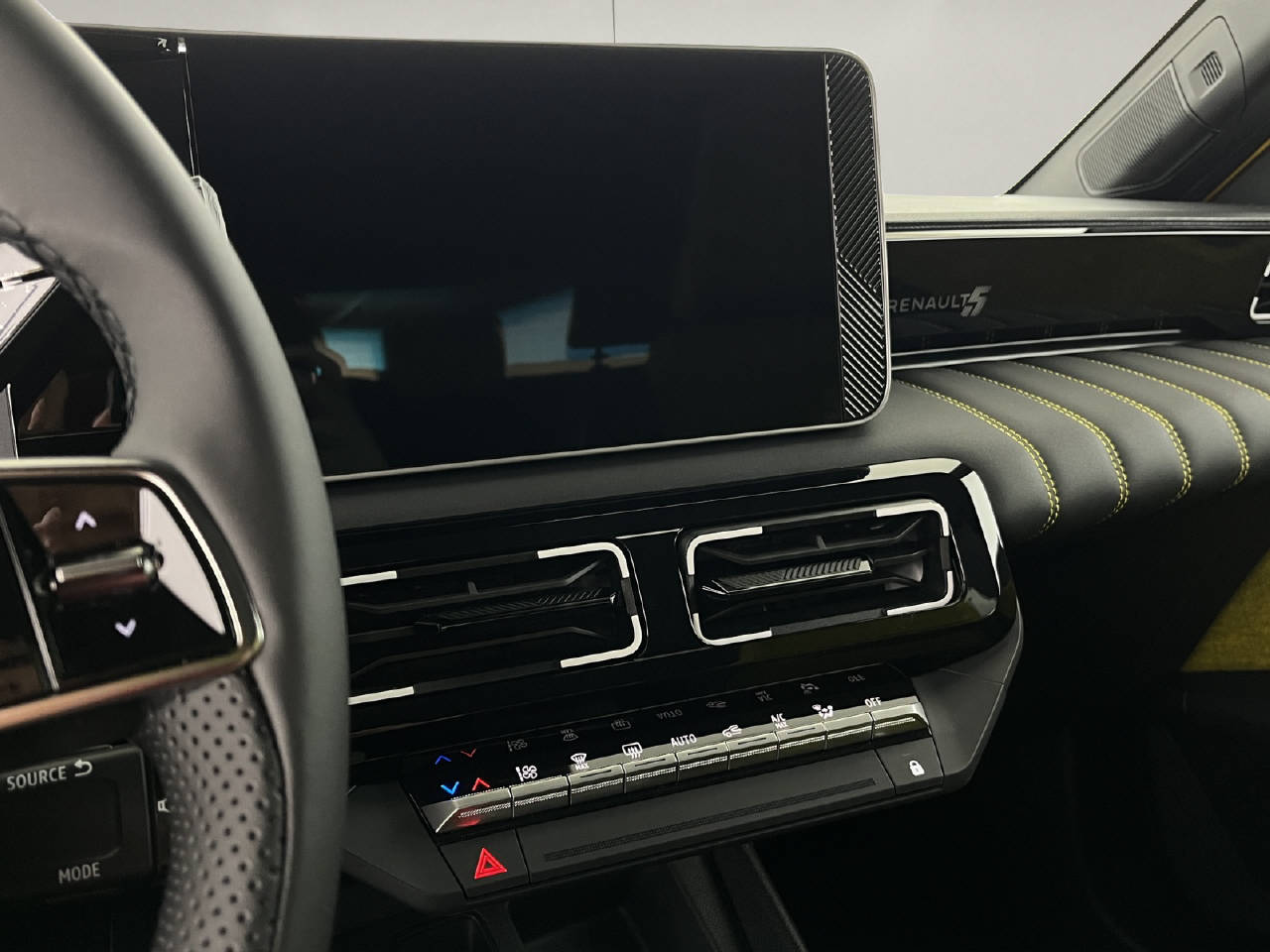 RENAULT R5 E-Tech Comfort Range iconic-image-11