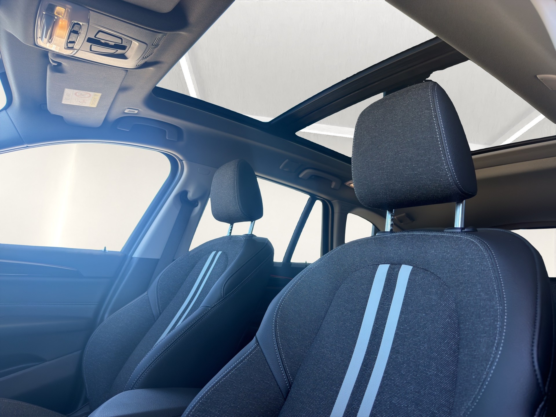 BMW X1 xDrive 18d Sport Line-image-15