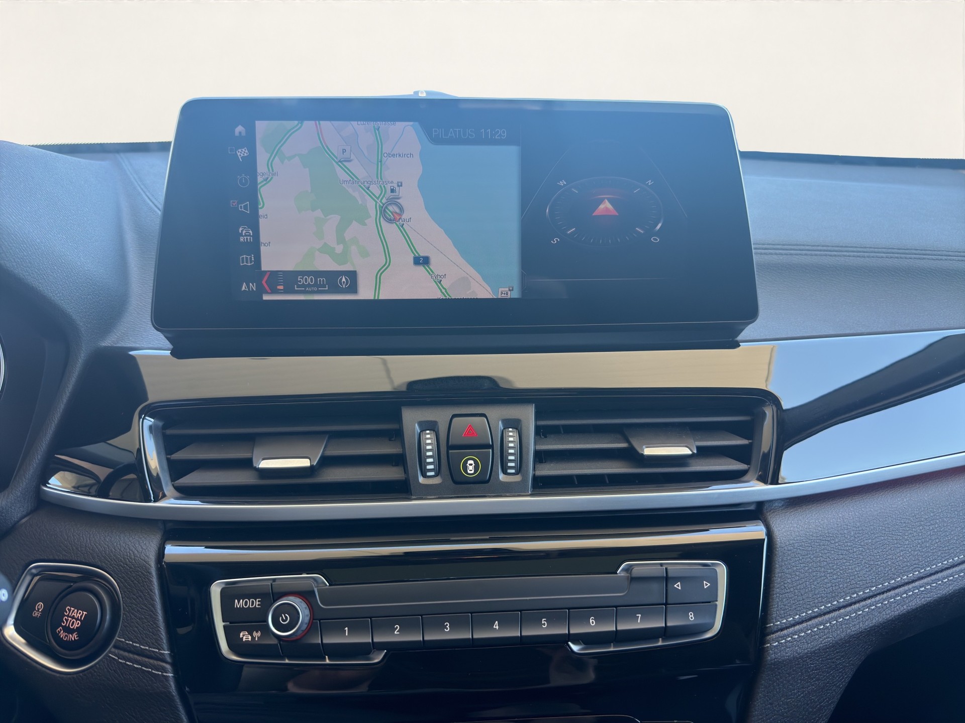BMW X1 xDrive 18d Sport Line-image-14