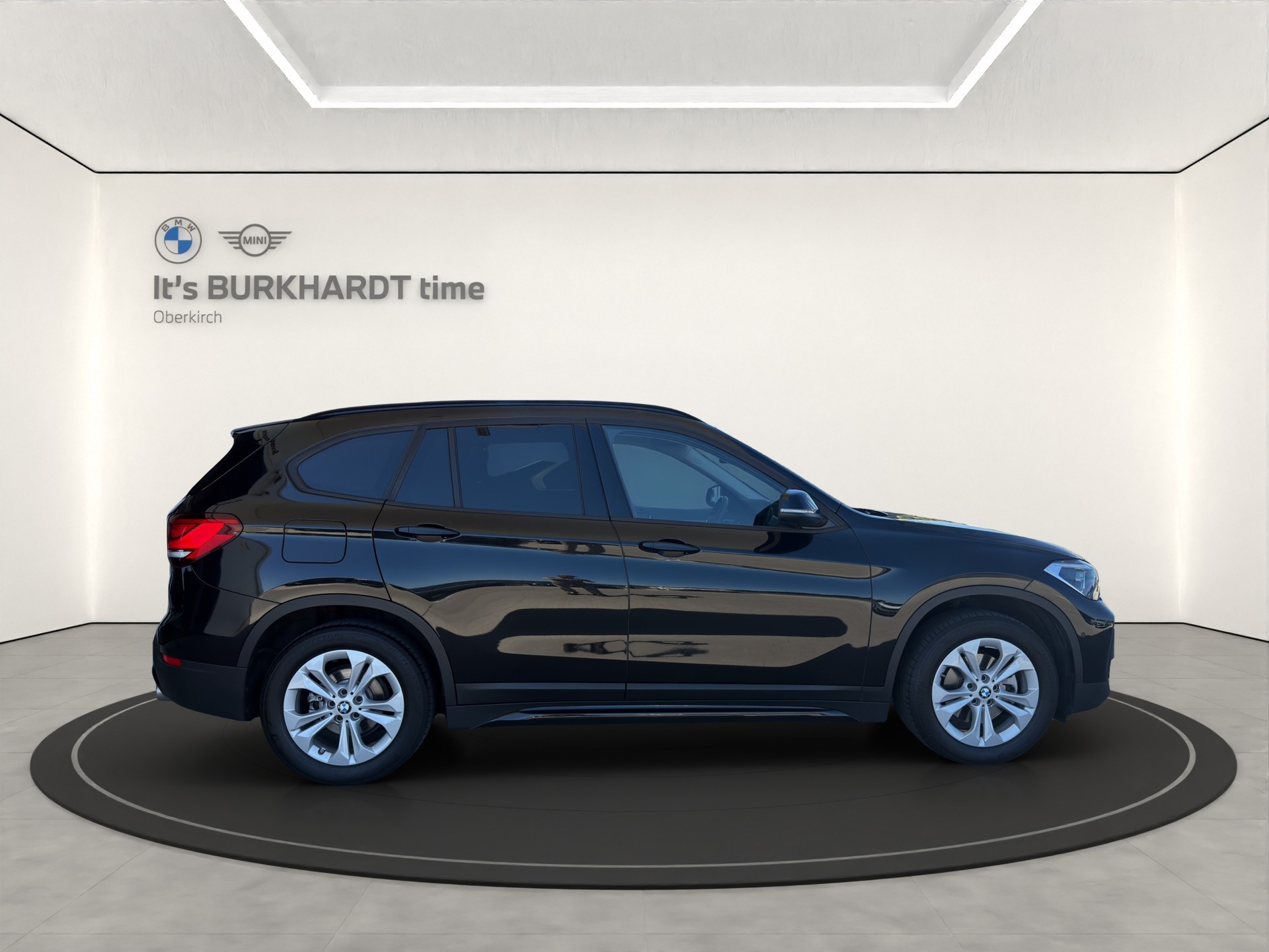 BMW X1 xDrive 18d Sport Line-image-5