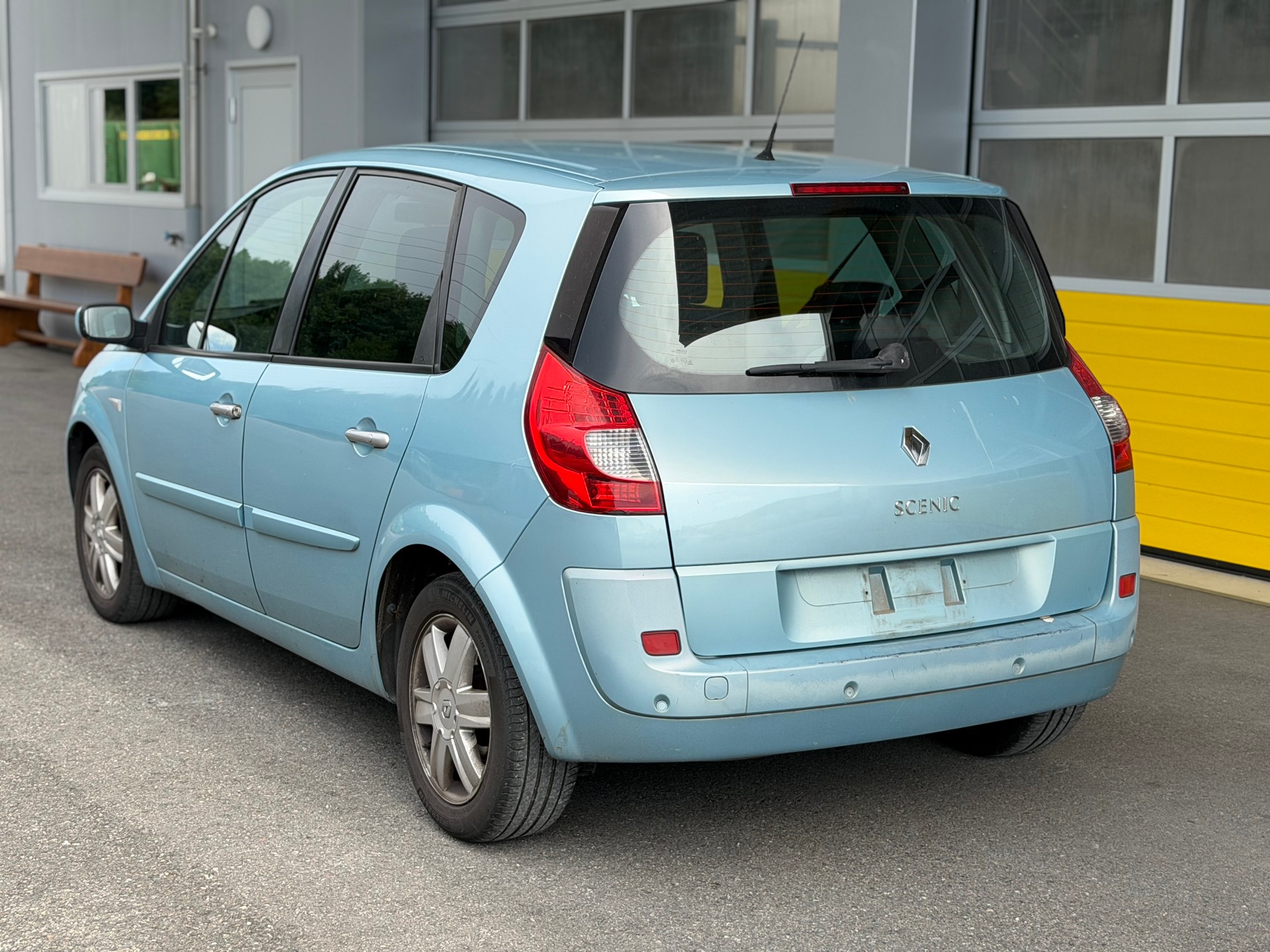 RENAULT Scénic 2.0 16V Privilège-image-6