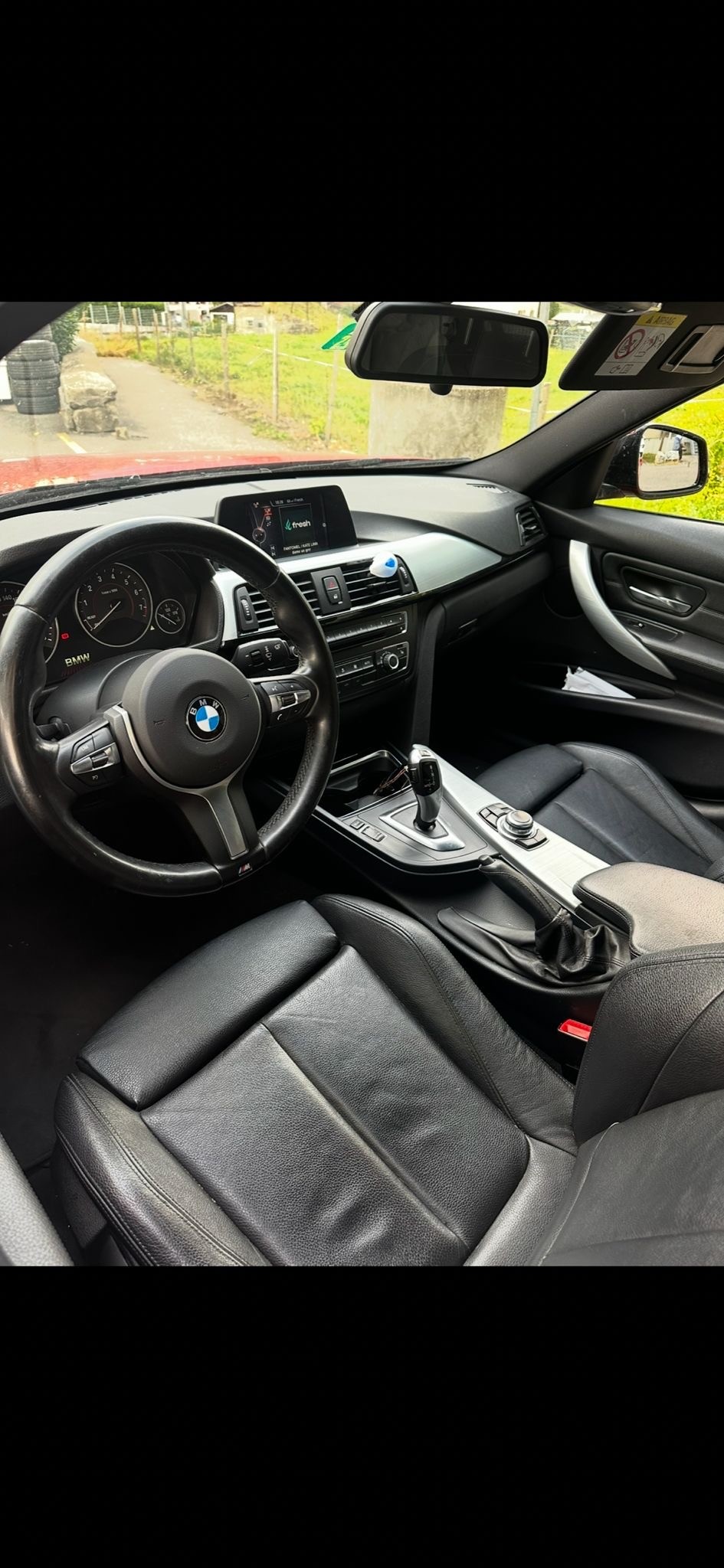 BMW X1 xDrive 25i M Sport Steptronic-image-6