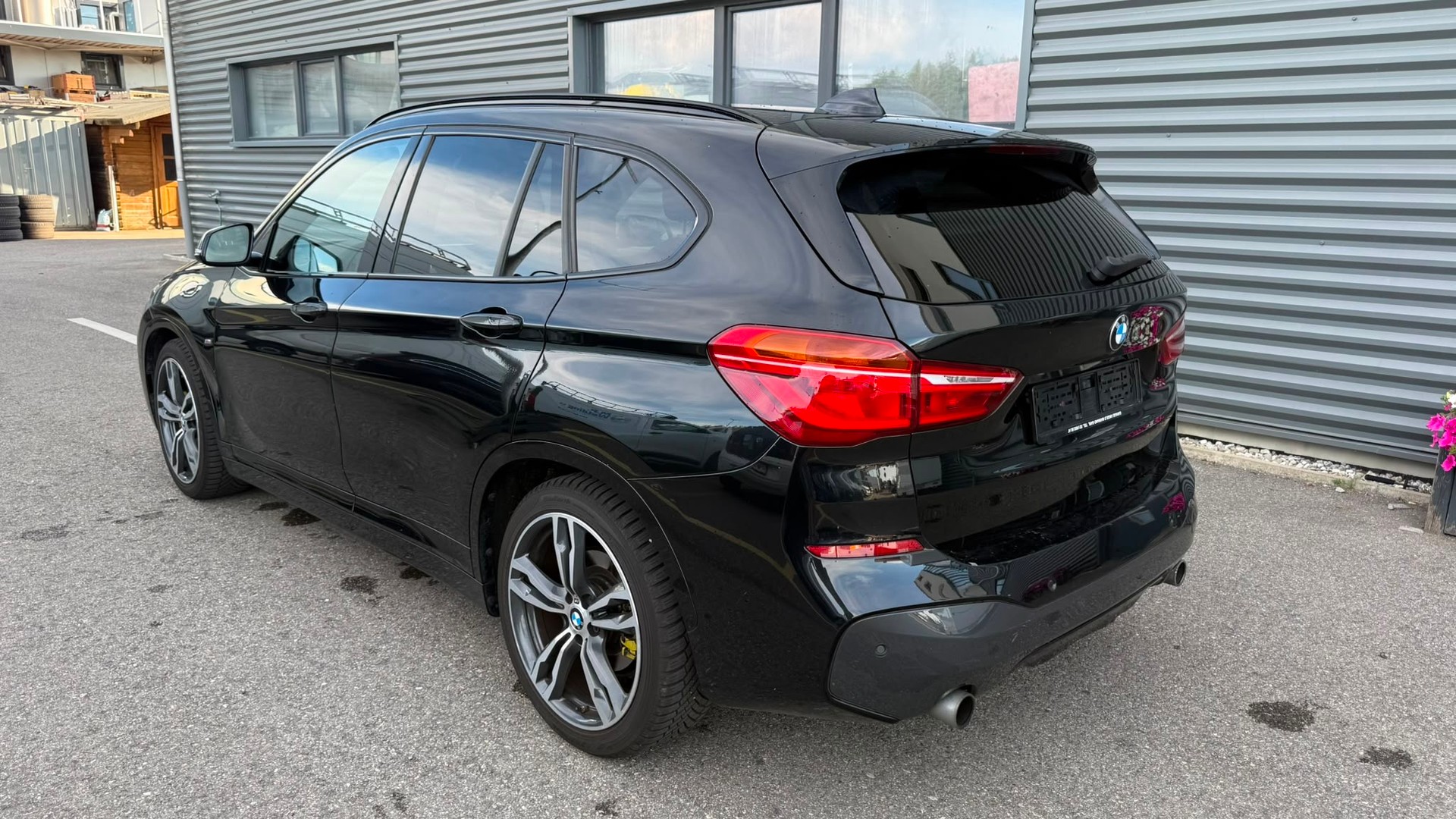 BMW X1 xDrive 25i M Sport Steptronic-image-5
