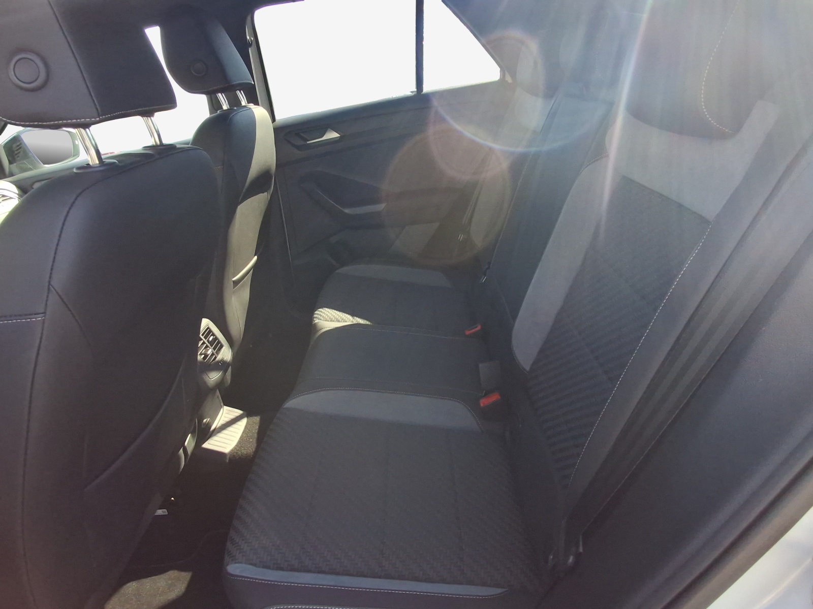 VW T-Roc 2.0 TSI Sport DSG 4Motion-image-11