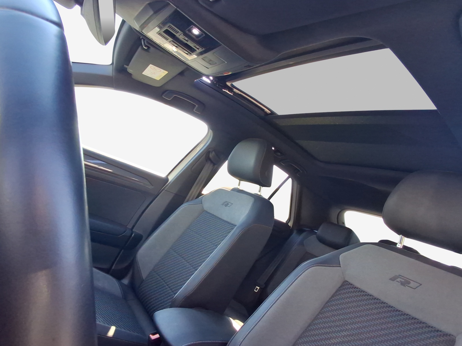 VW T-Roc 2.0 TSI Sport DSG 4Motion-image-14