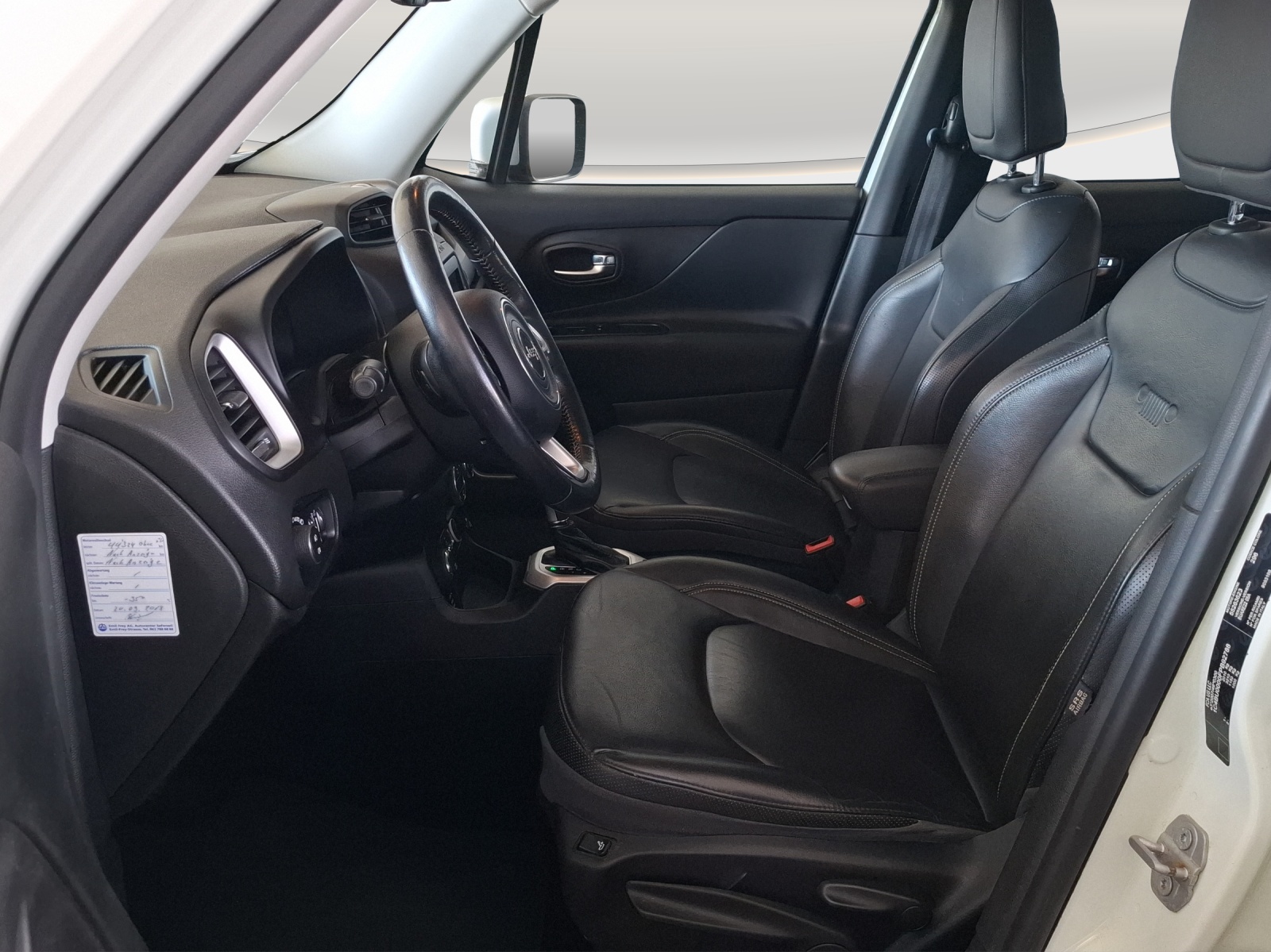JEEP Renegade 1.4 Turbo Freedom AWD // 8-fach Aluminiumbereift-image-8