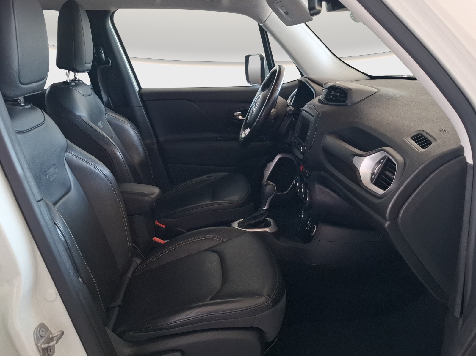 JEEP Renegade 1.4 Turbo Freedom AWD // 8-fach Aluminiumbereift-image-9