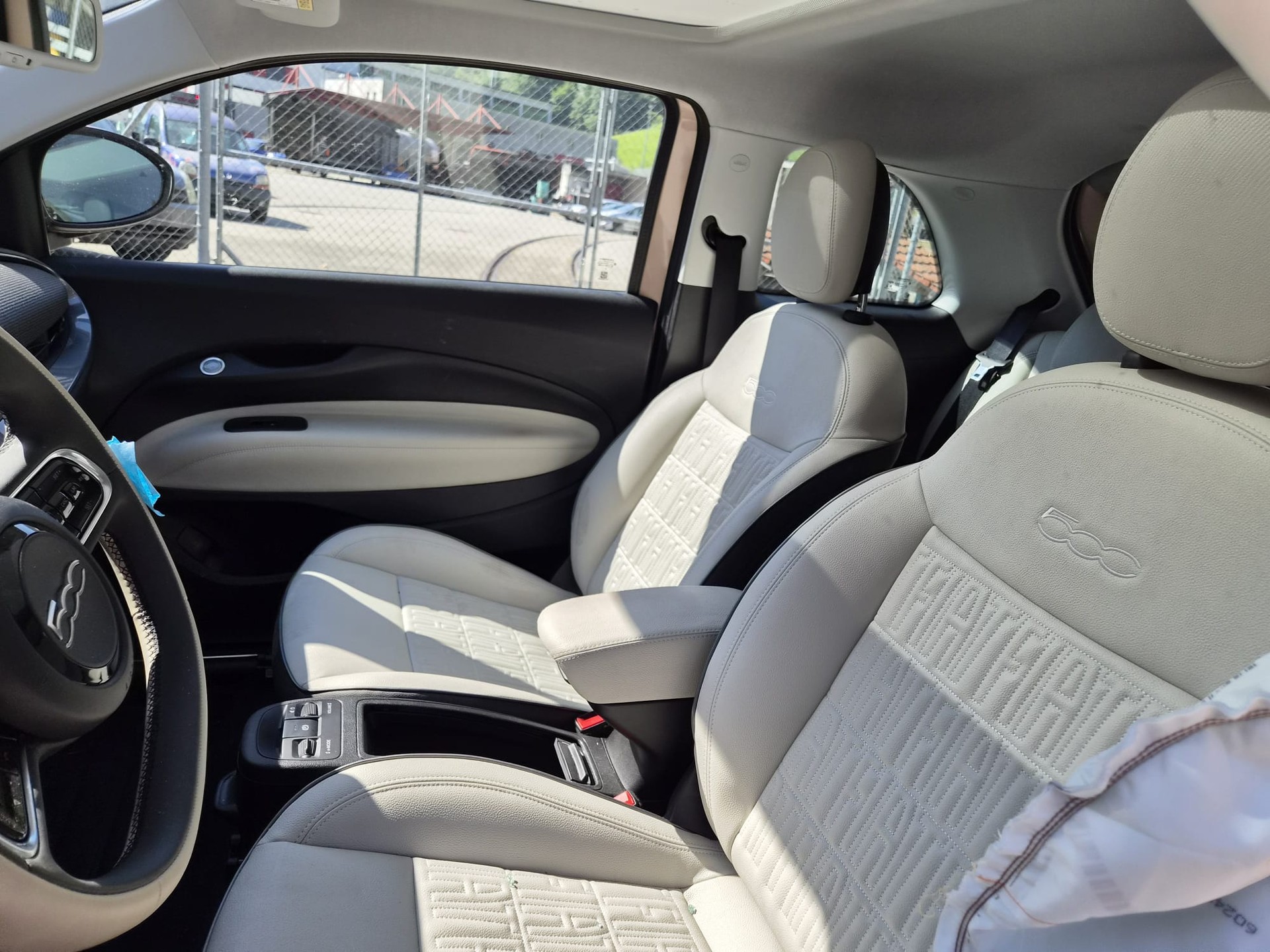 FIAT 500 electric 87 kW La Prima-image-4