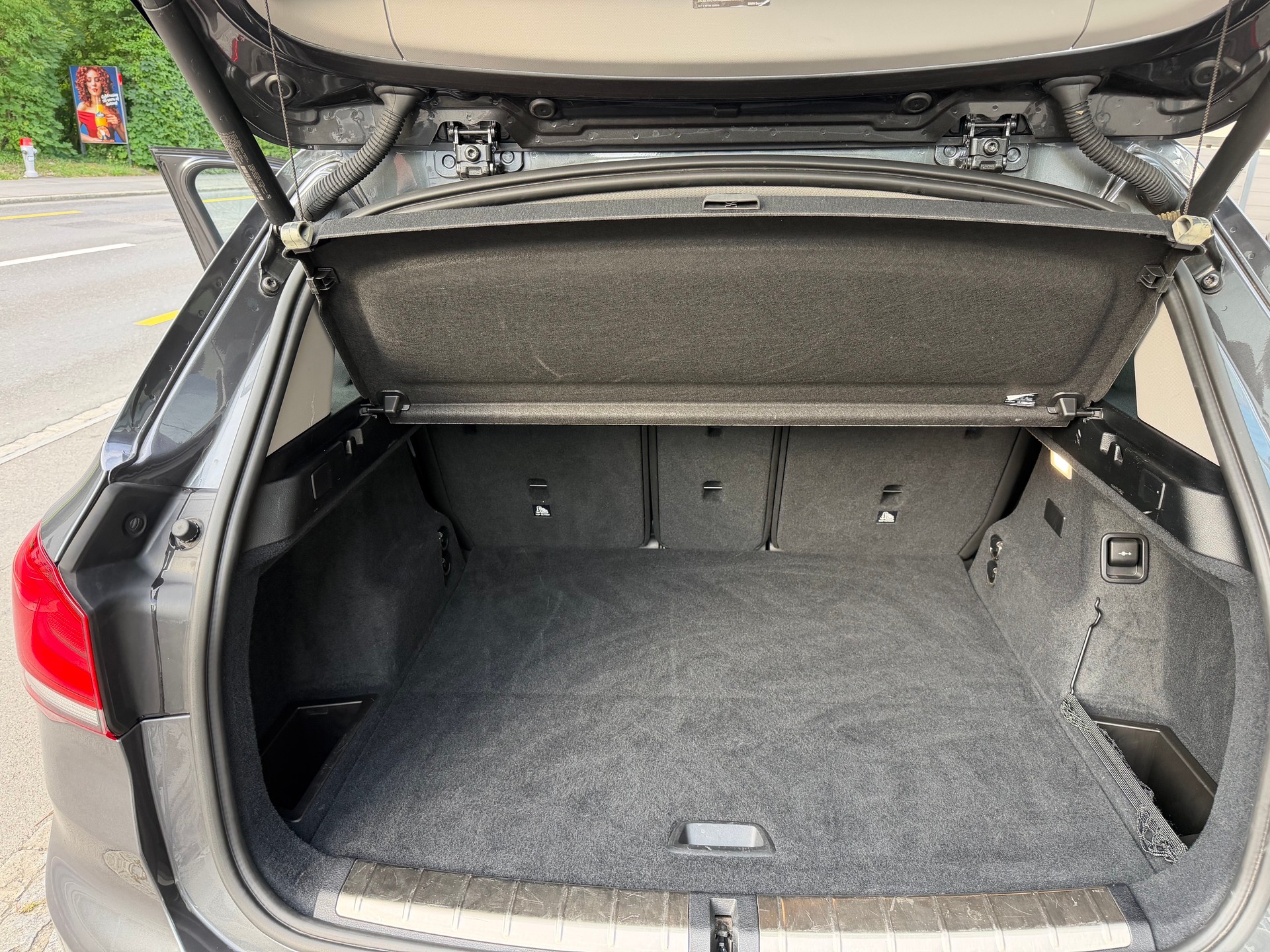 BMW X1 xDrive 25e Sport Line Steptronic-image-9