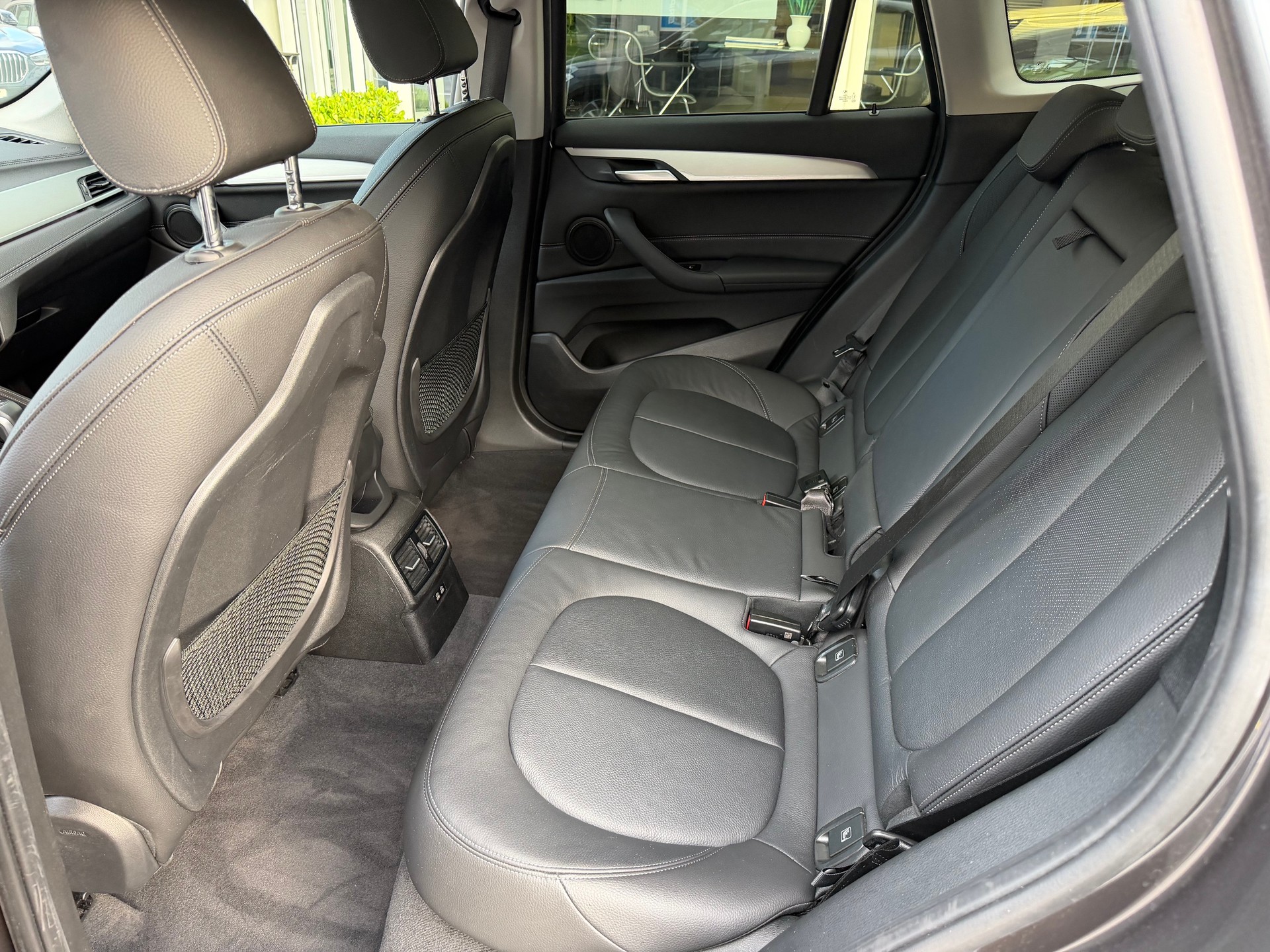 BMW X1 xDrive 25e Sport Line Steptronic-image-8