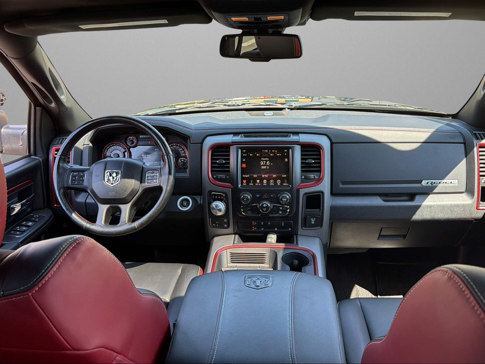 DODGE Rebel-image-12