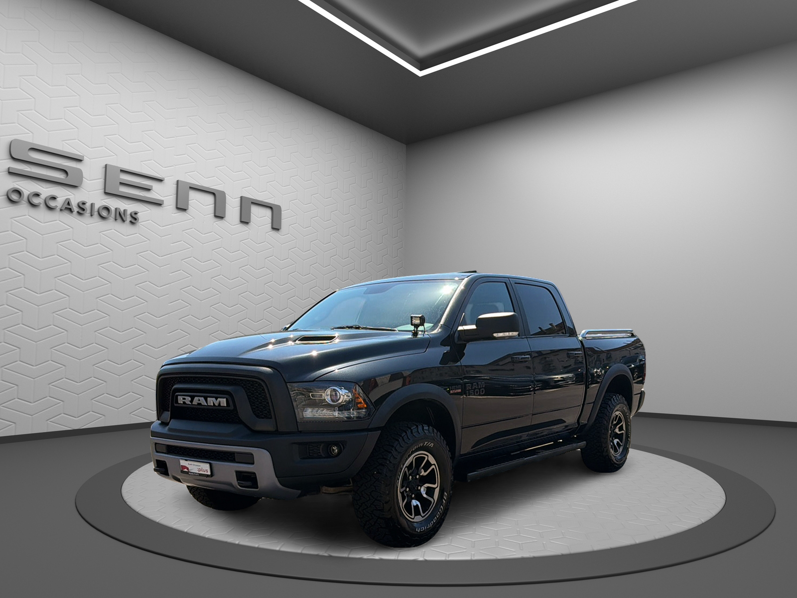 DODGE Rebel-image-0