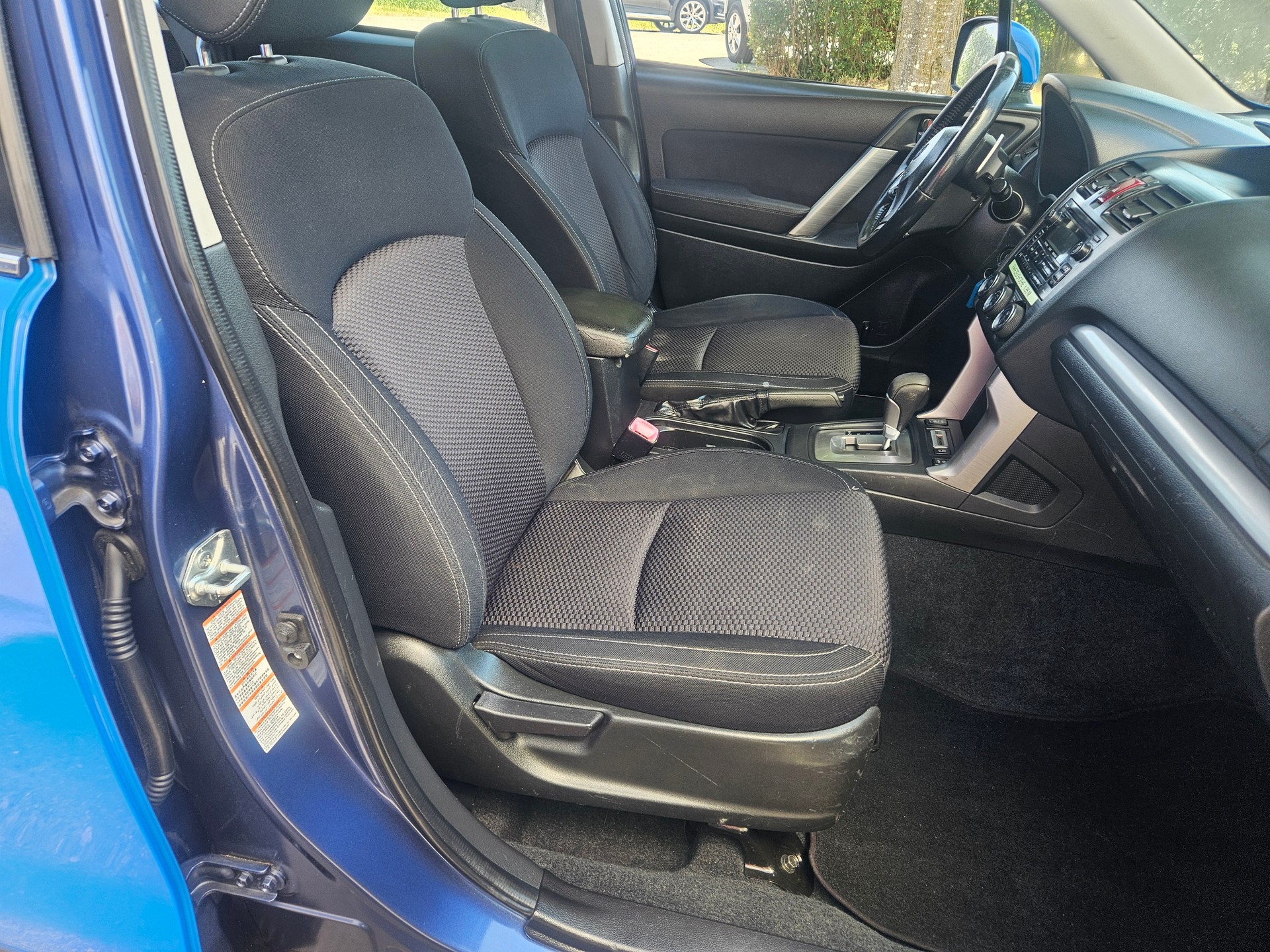 SUBARU Forester 2.0i Swiss Lineartronic-image-8