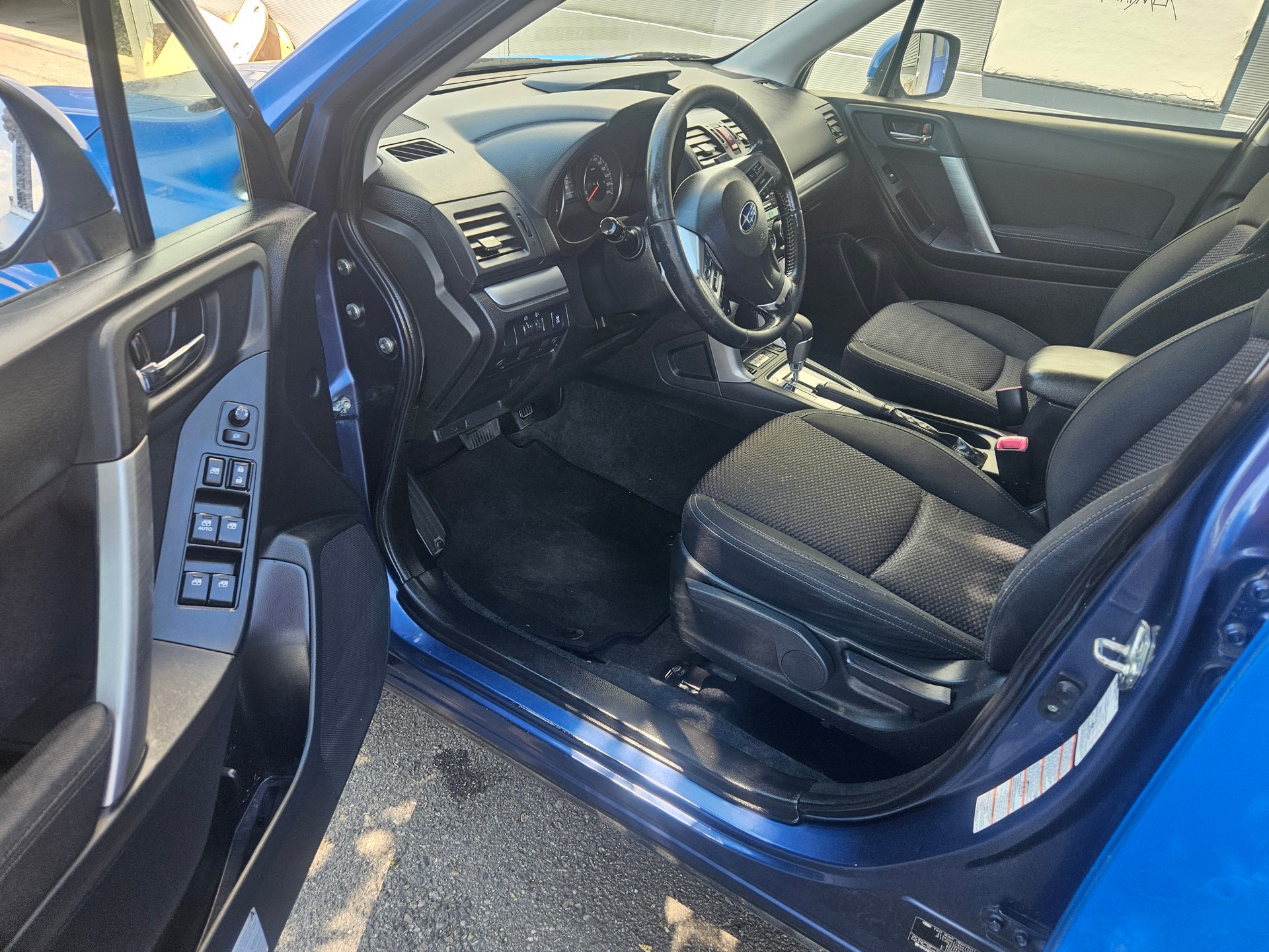 SUBARU Forester 2.0i Swiss Lineartronic-image-12