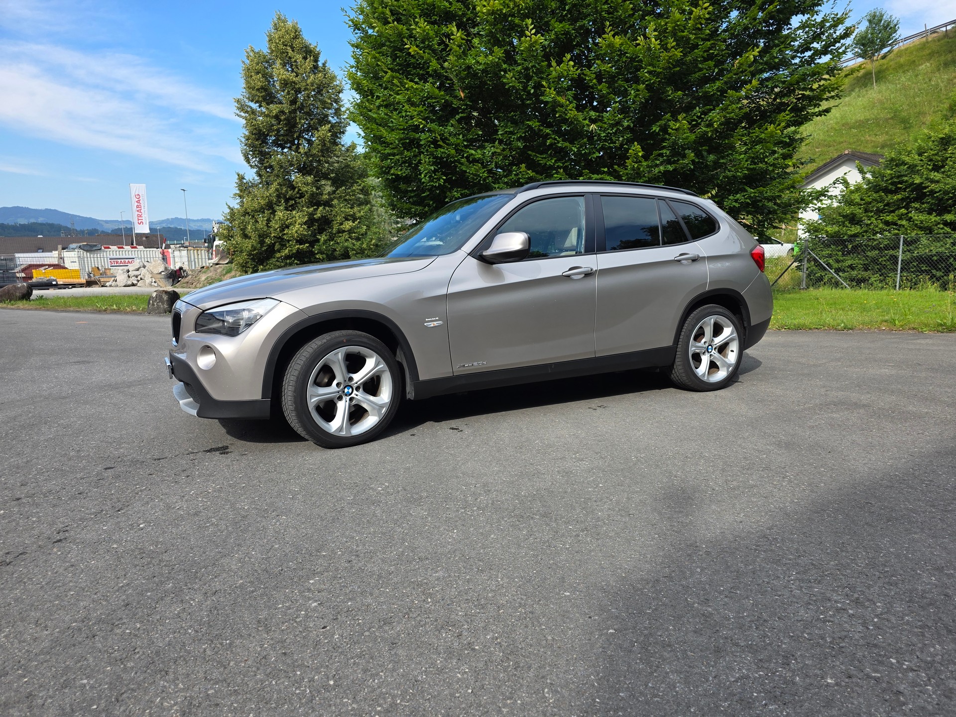 BMW X1 xDrive 20d-image-8