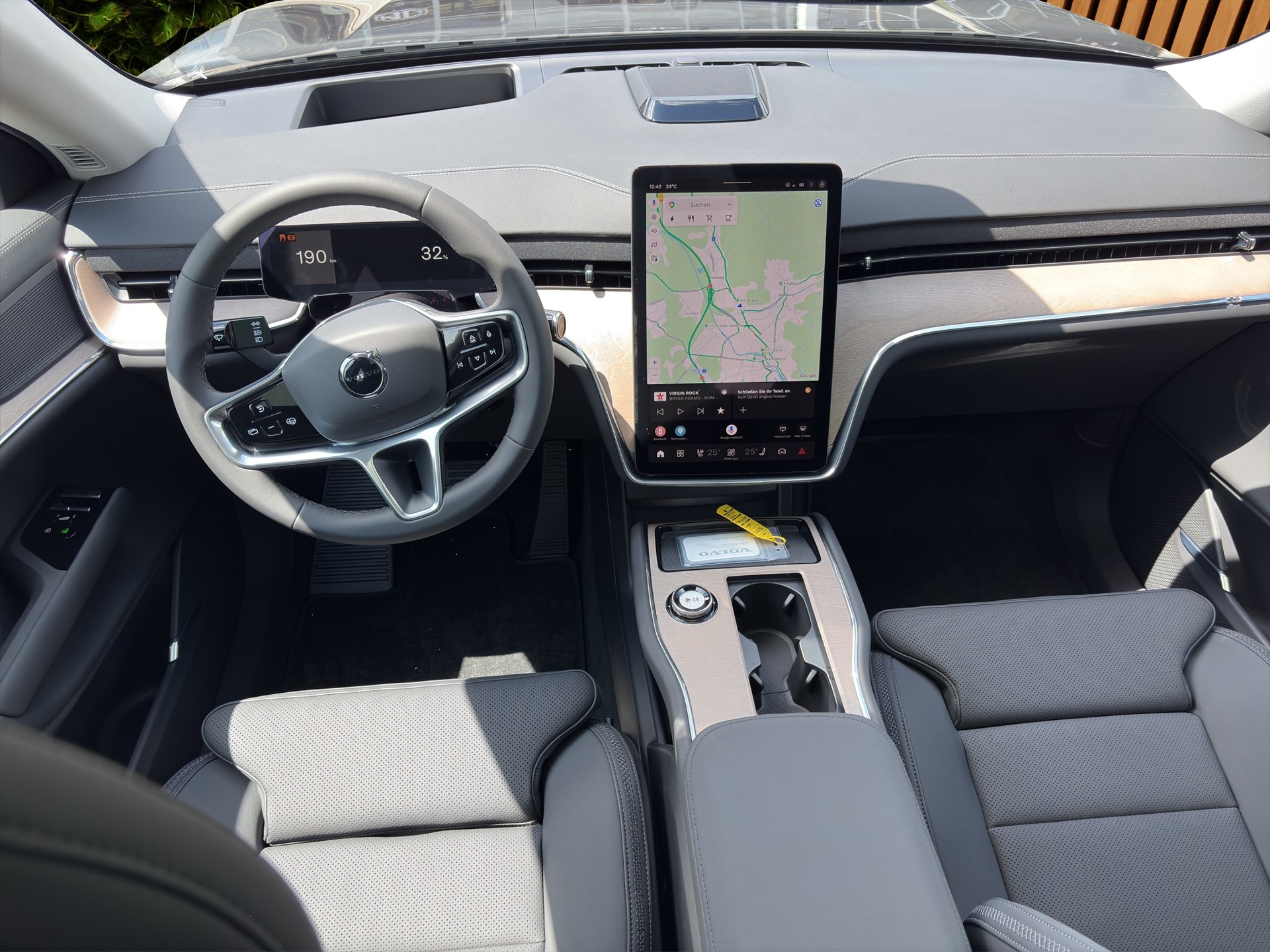 VOLVO EX90 Twin Performance Ultra AWD-image-8
