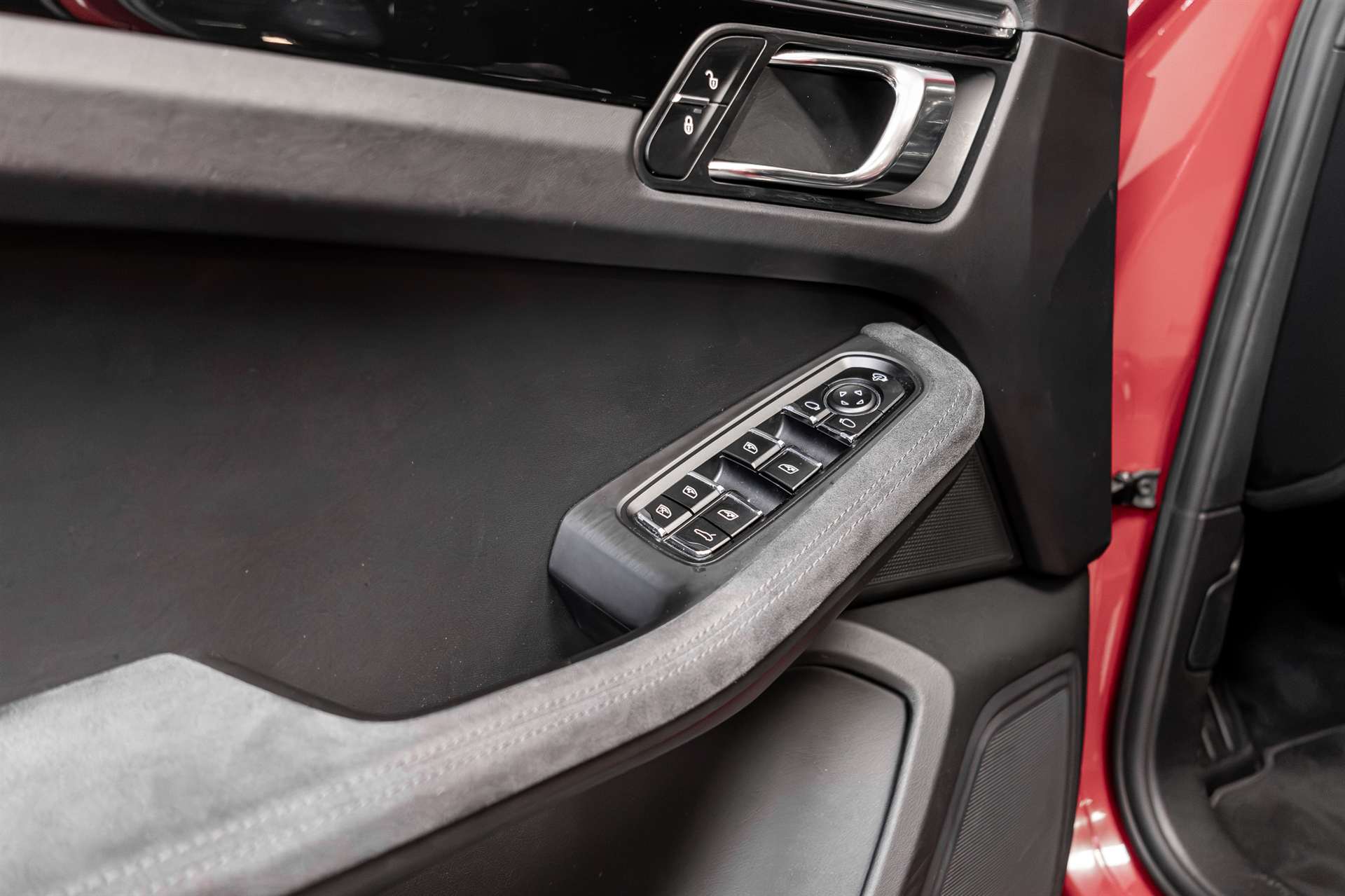 PORSCHE Macan GTS PDK-image-22