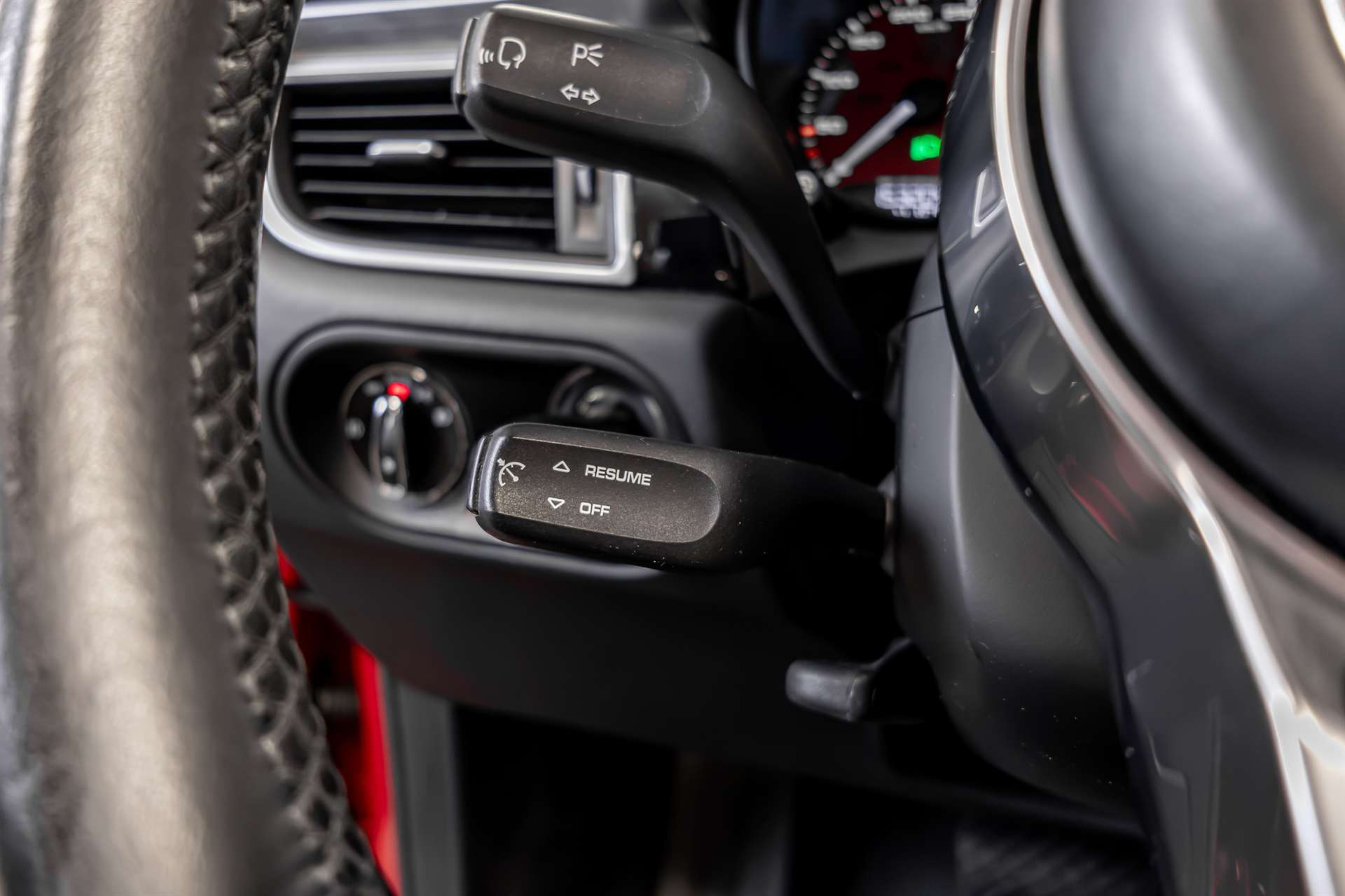 PORSCHE Macan GTS PDK-image-9