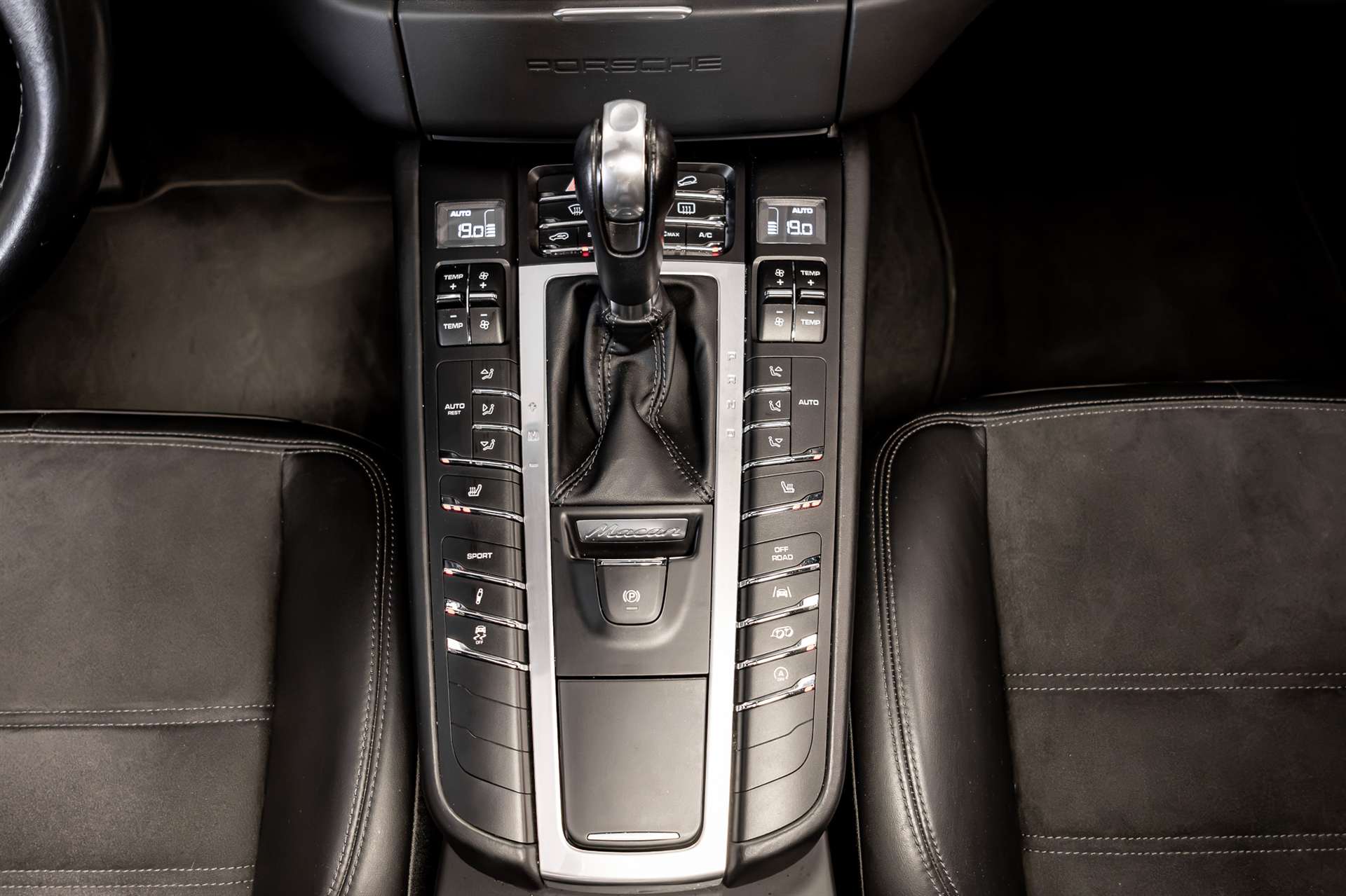 PORSCHE Macan GTS PDK-image-21