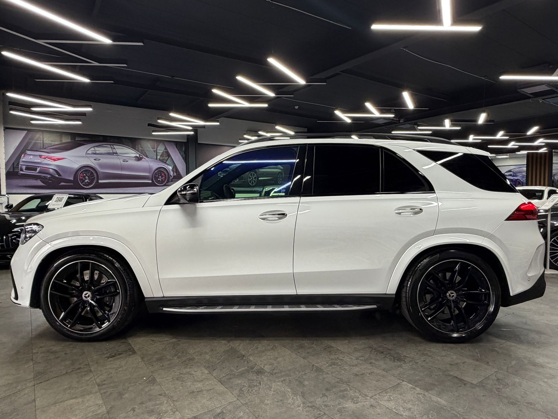 MERCEDES-BENZ GLE 450 d 4Matic ( GLE 53 AMG BODY KIT ) 9G-Tronic-image-9