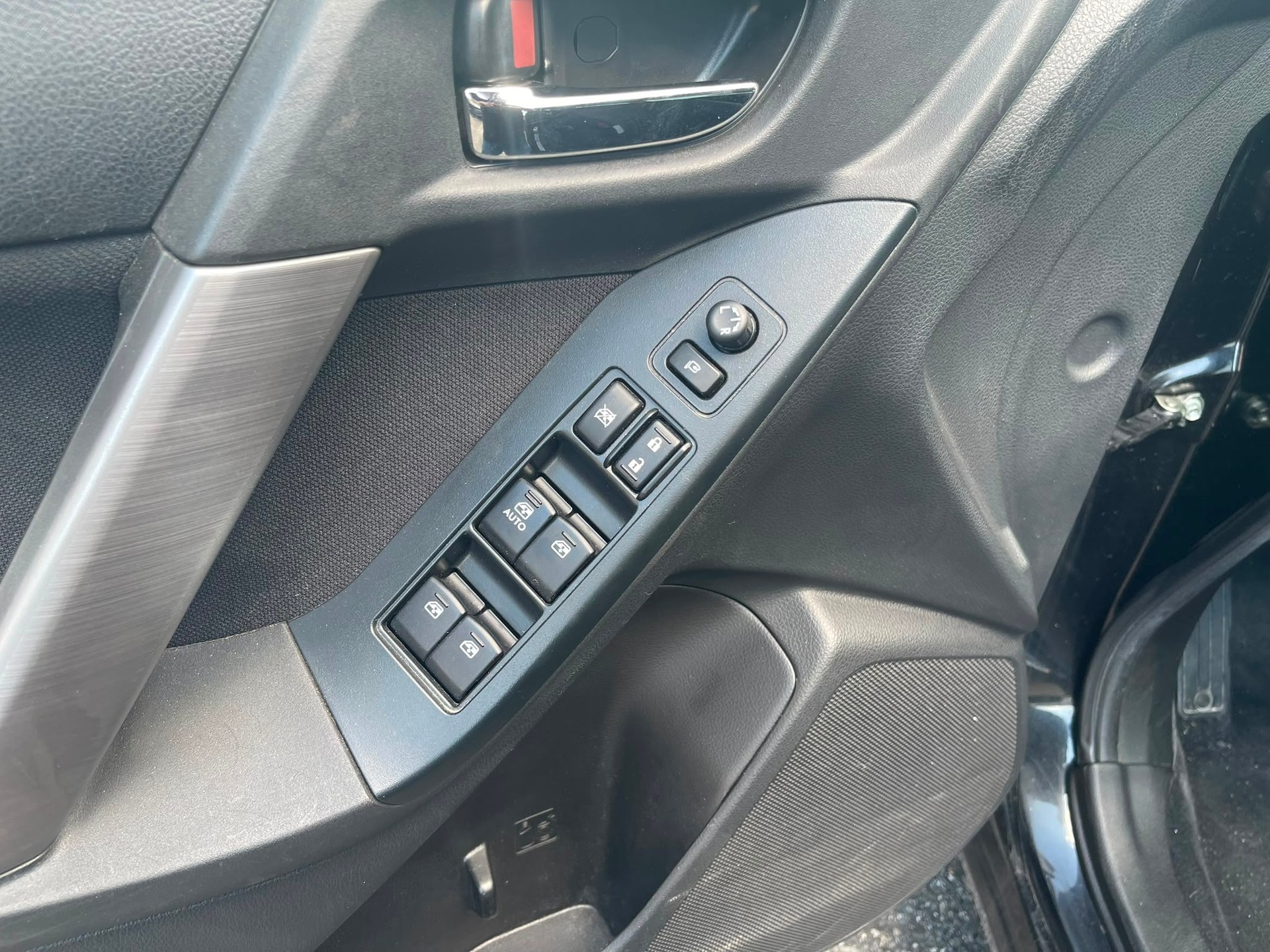 SUBARU Forester 2.0i Advantage-image-5