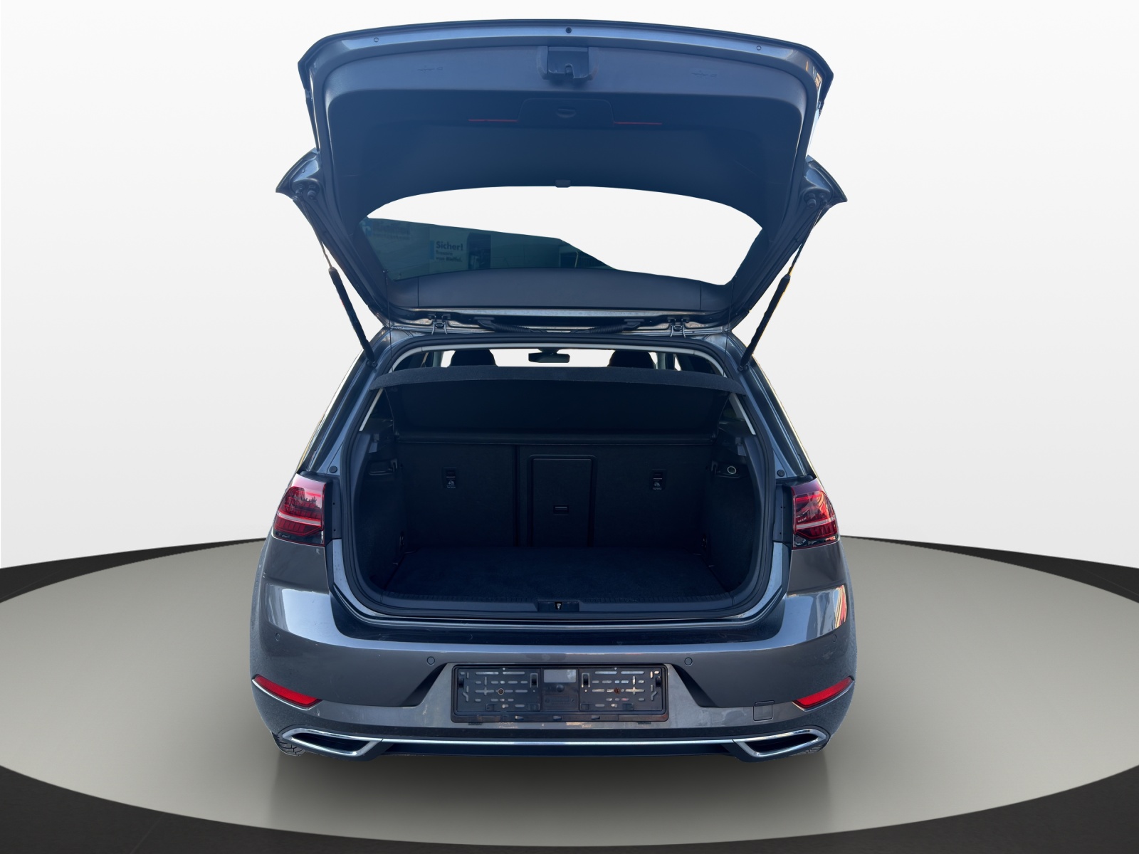 VW Golf 2.0 TDI Highline 4Motion DSG-image-17