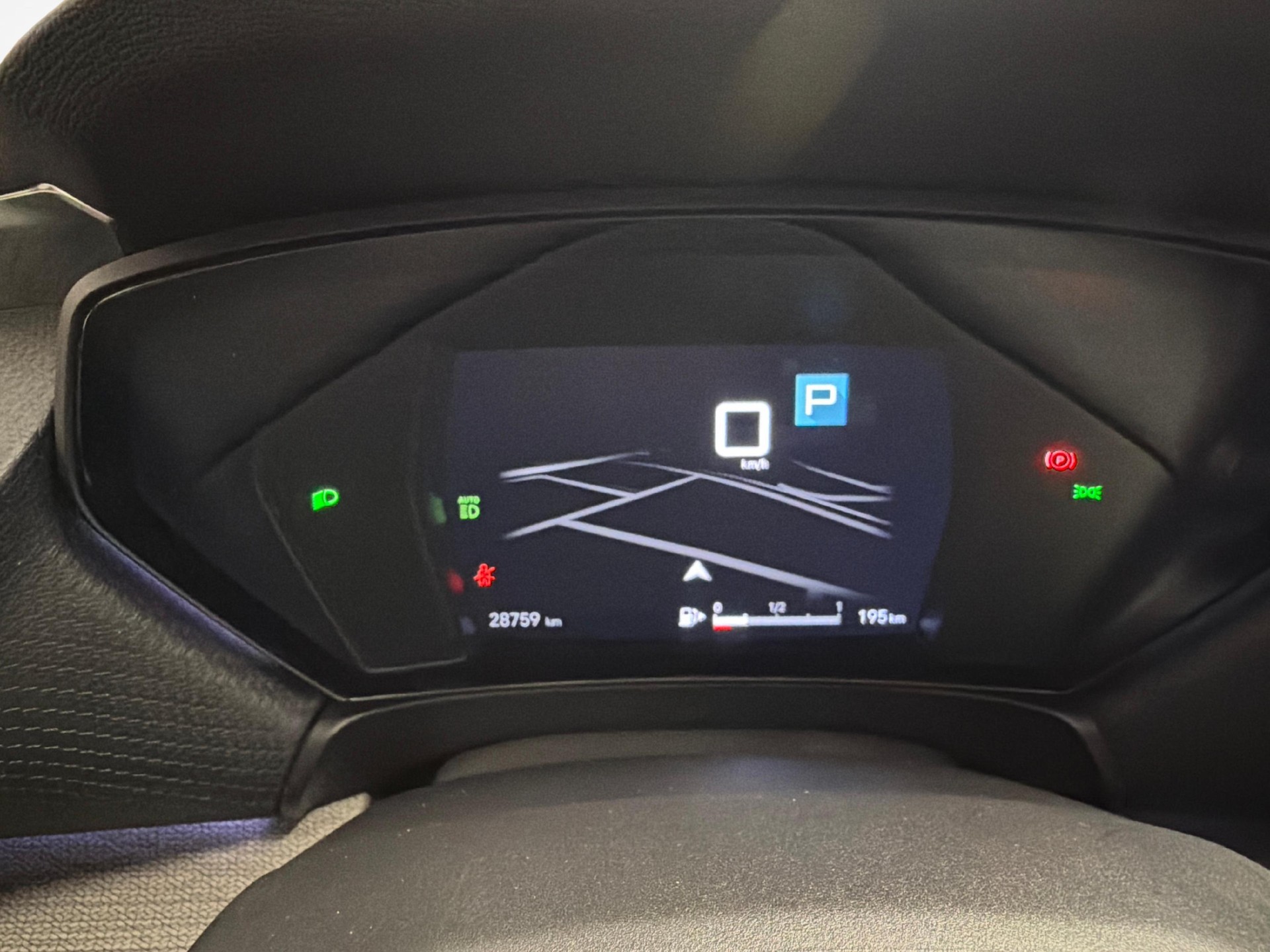 CITROEN C5 X 1.6 PureTech Shine-image-11