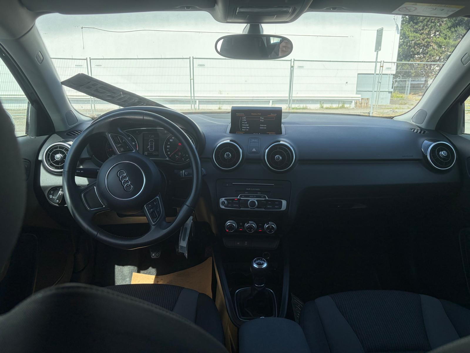 AUDI A1 Sportback 1.0 TFSI Design-image-7