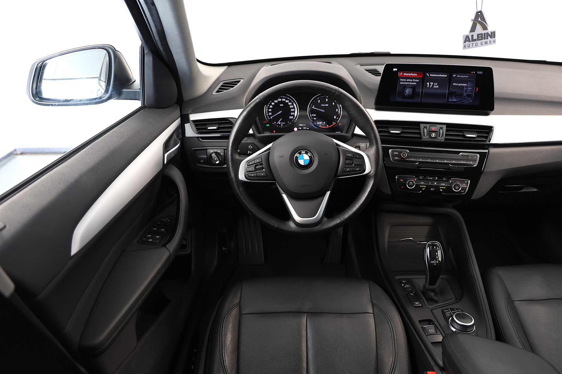 BMW X1 xDrive 20d Steptronic-image-8