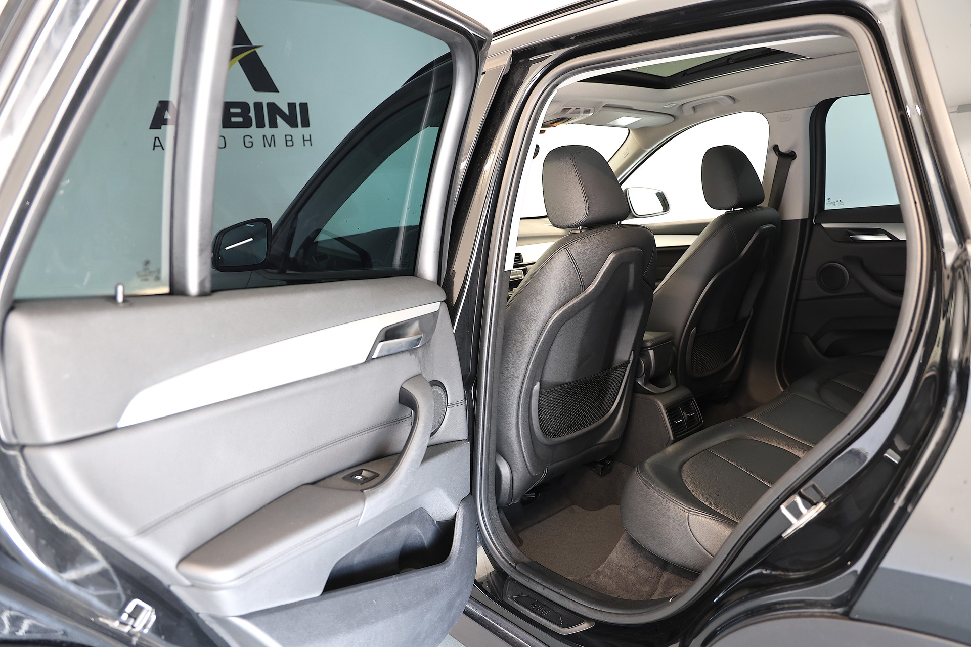 BMW X1 xDrive 20d Steptronic-image-14