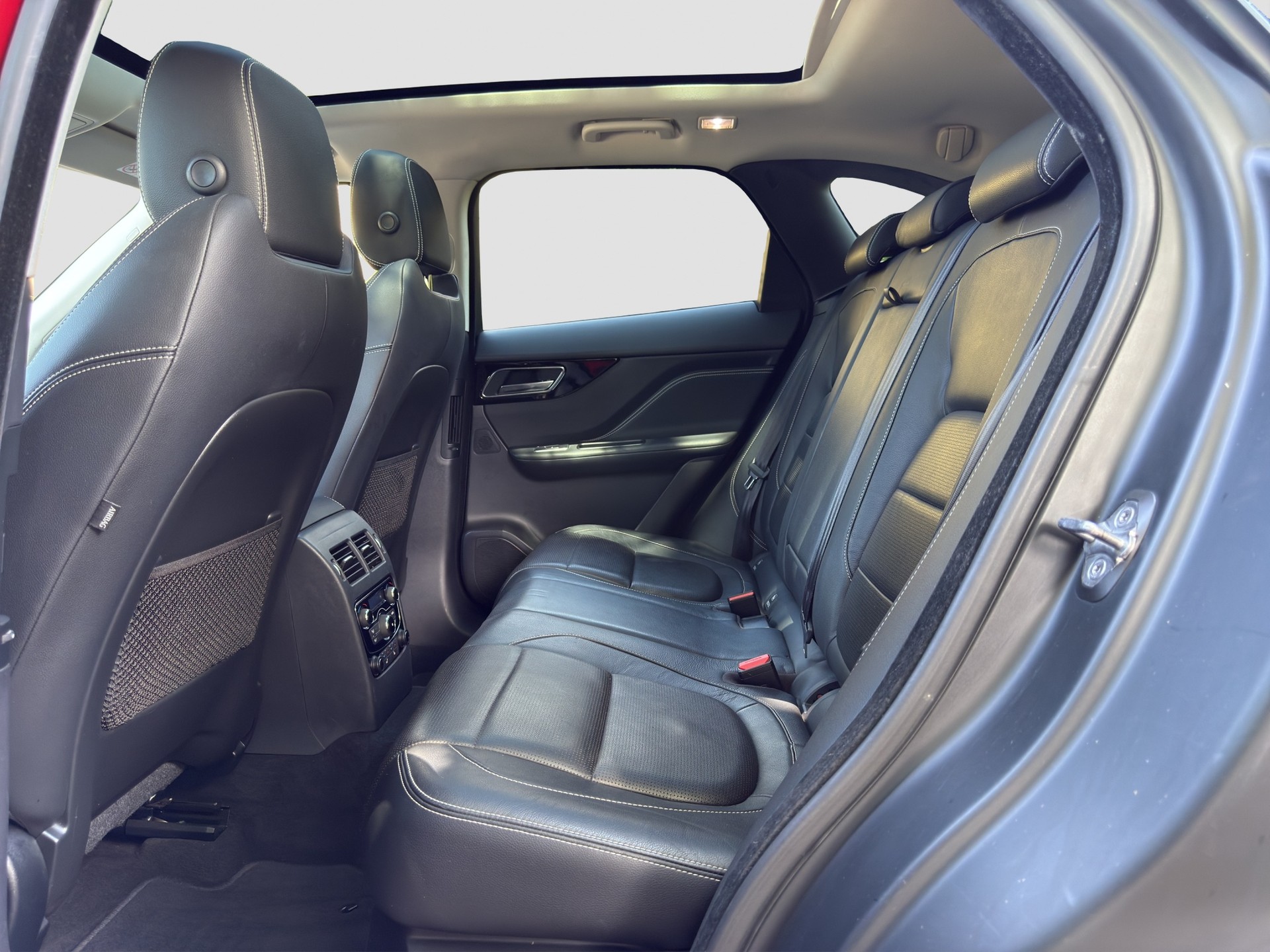 JAGUAR F-Pace 3.0 TD R-Sport AWD Automatik | AHK-image-13