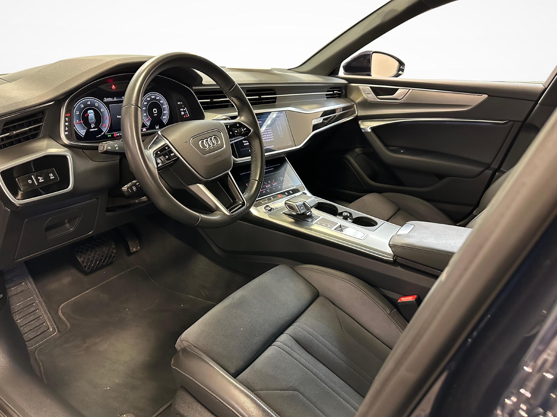 AUDI A6 Avant 2.0 45 TFSI Sport quattro S-Tronic-showroom-element-3