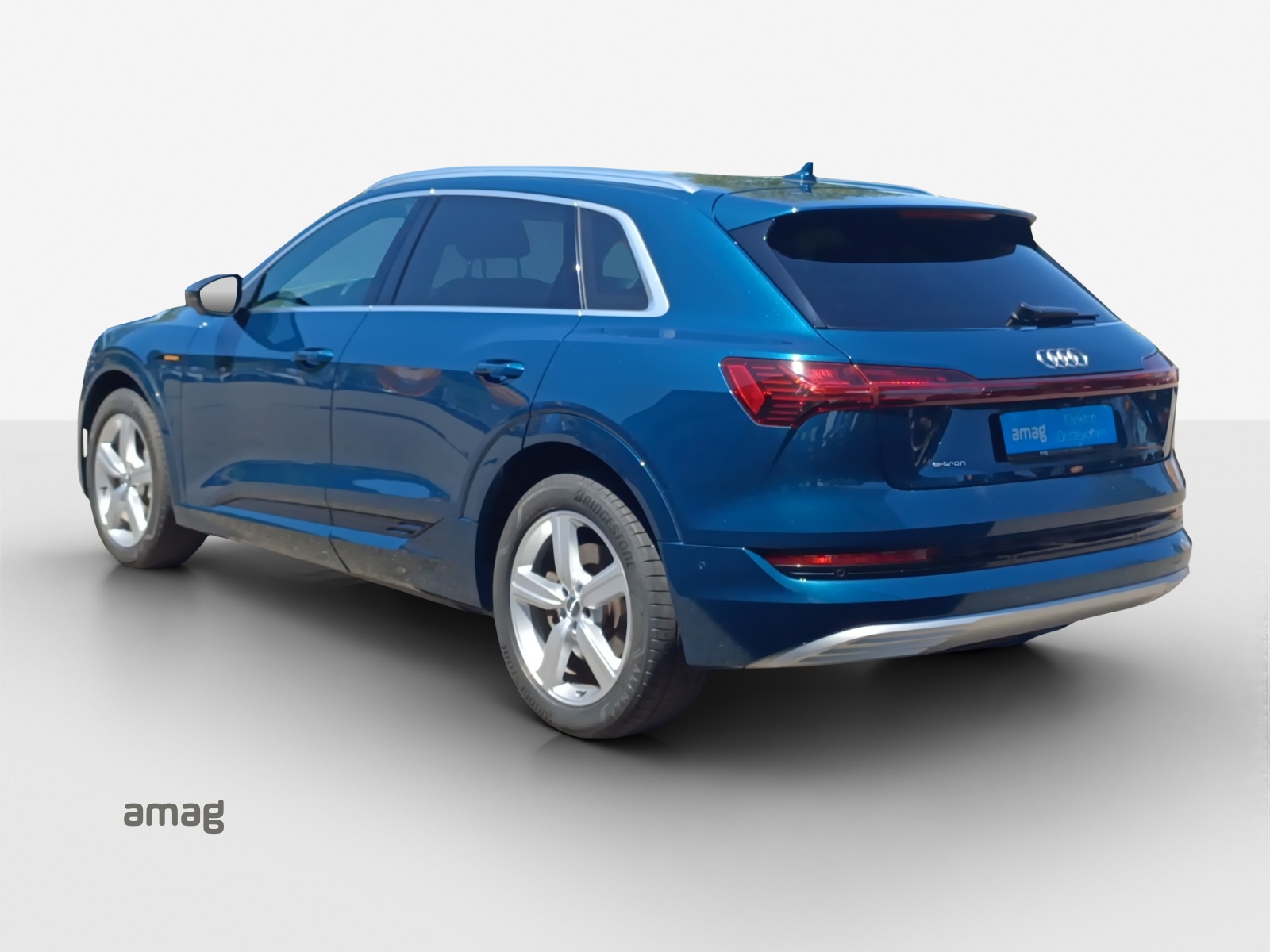 AUDI e-tron 55 Advanced quattro-image-2