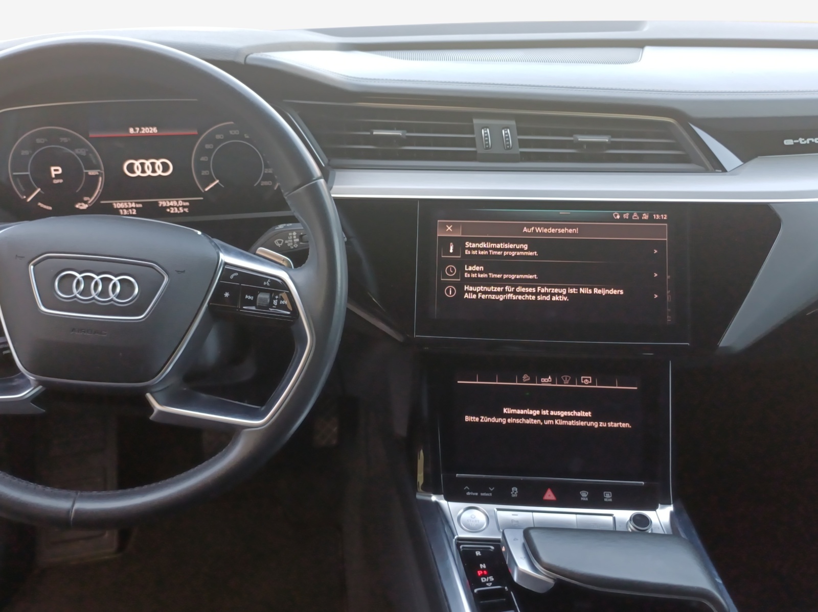 AUDI e-tron 55 Advanced quattro-image-9