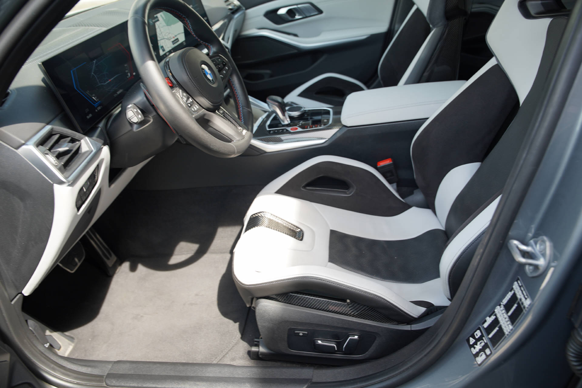 BMW M3 Touring xDrive Competition M-image-7