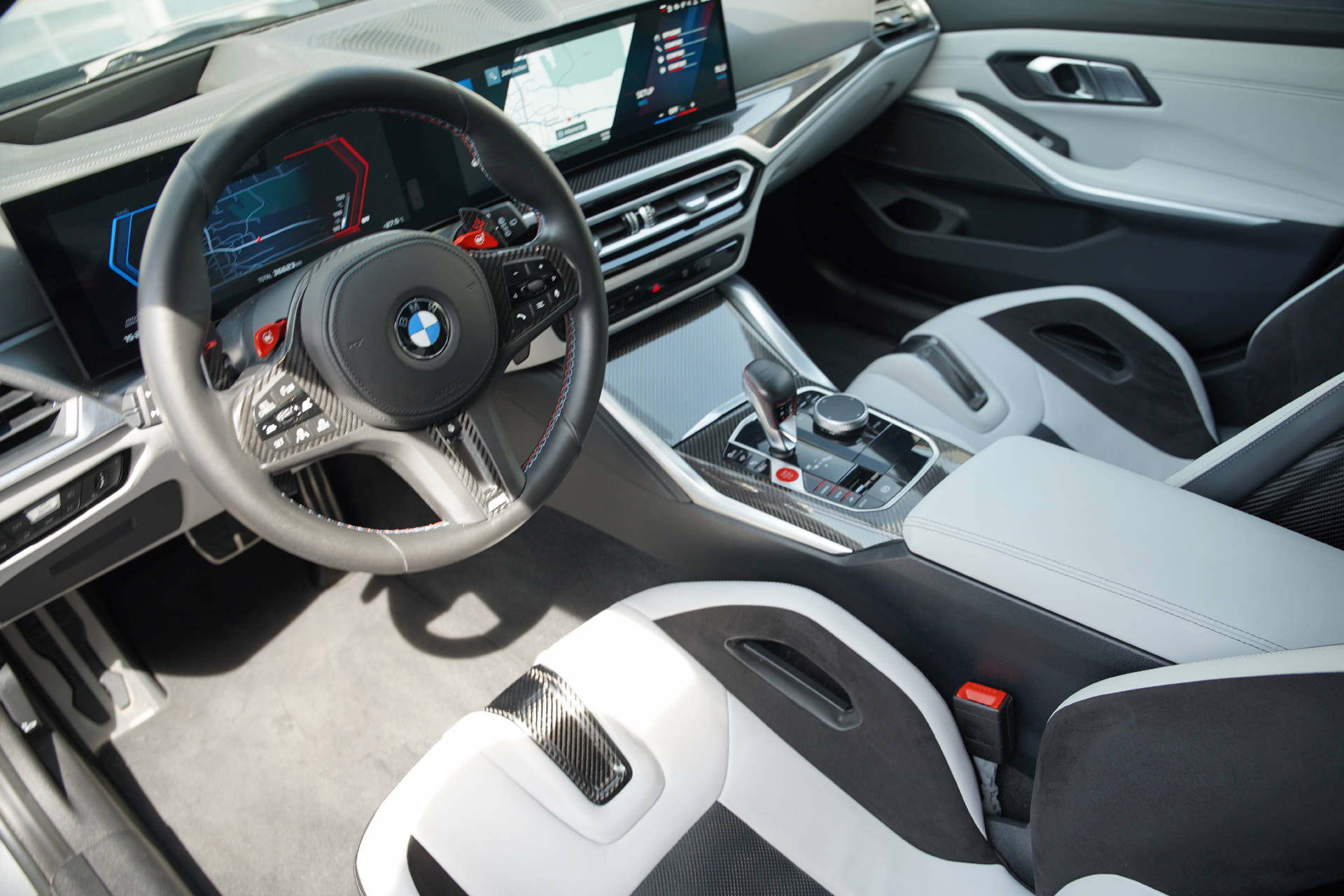 BMW M3 Touring xDrive Competition M-image-6