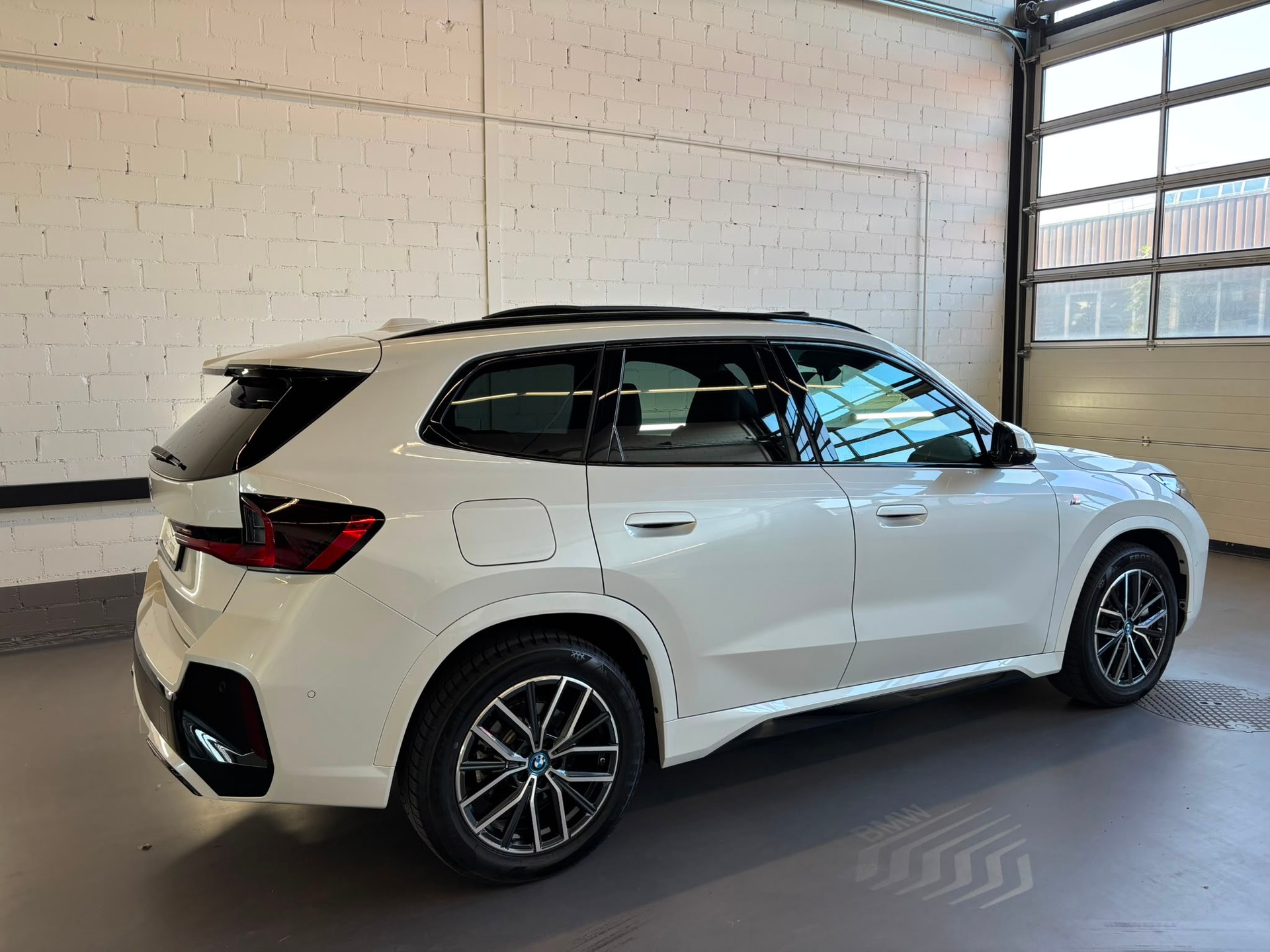 BMW X1 xDrive 30e M Sport-image-12