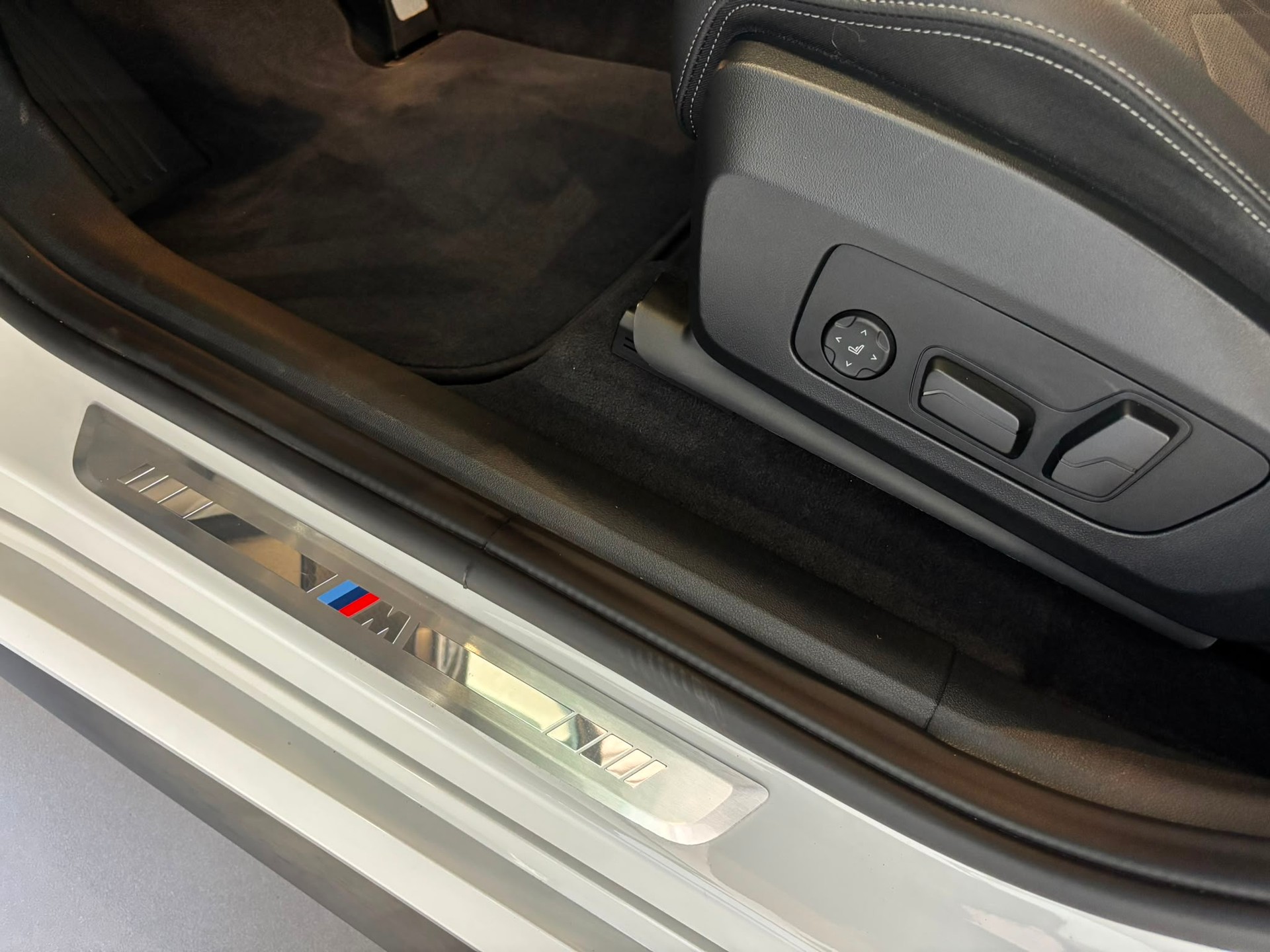 BMW X1 xDrive 30e M Sport-image-13
