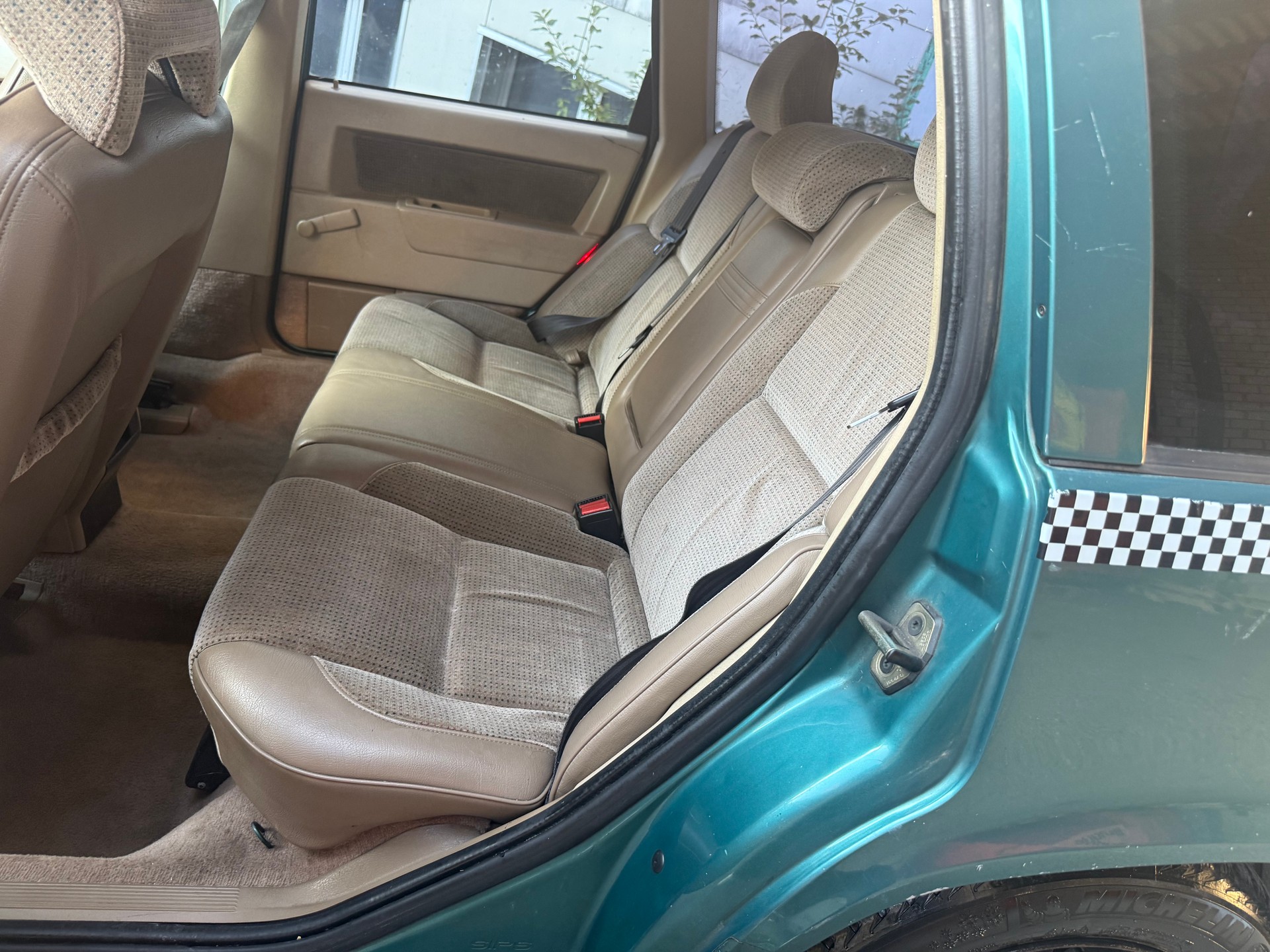 VOLVO 850 2.5-image-10