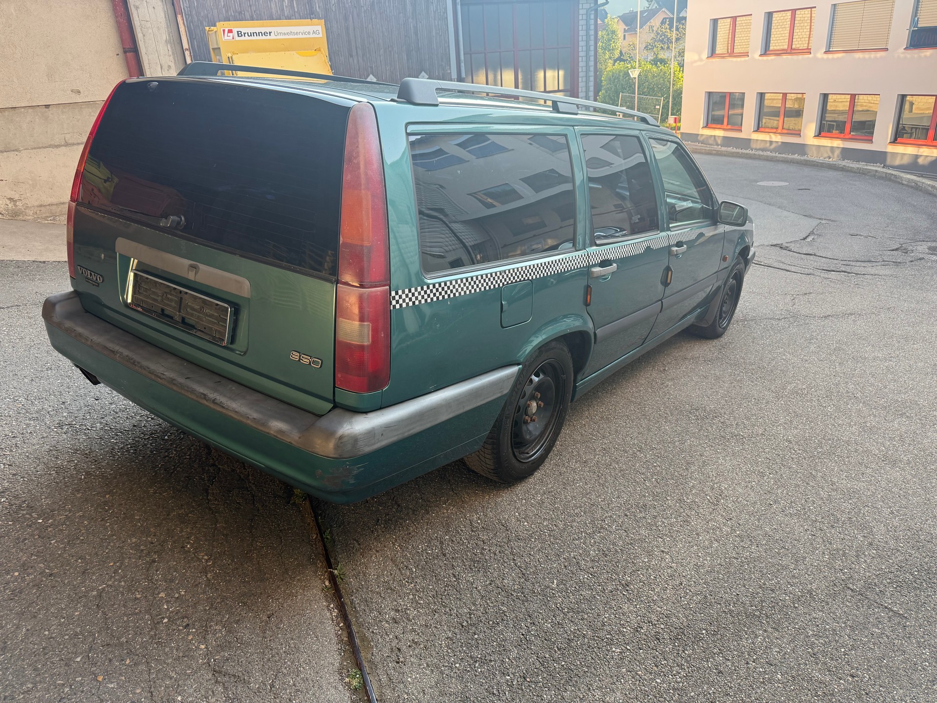 VOLVO 850 2.5-image-3