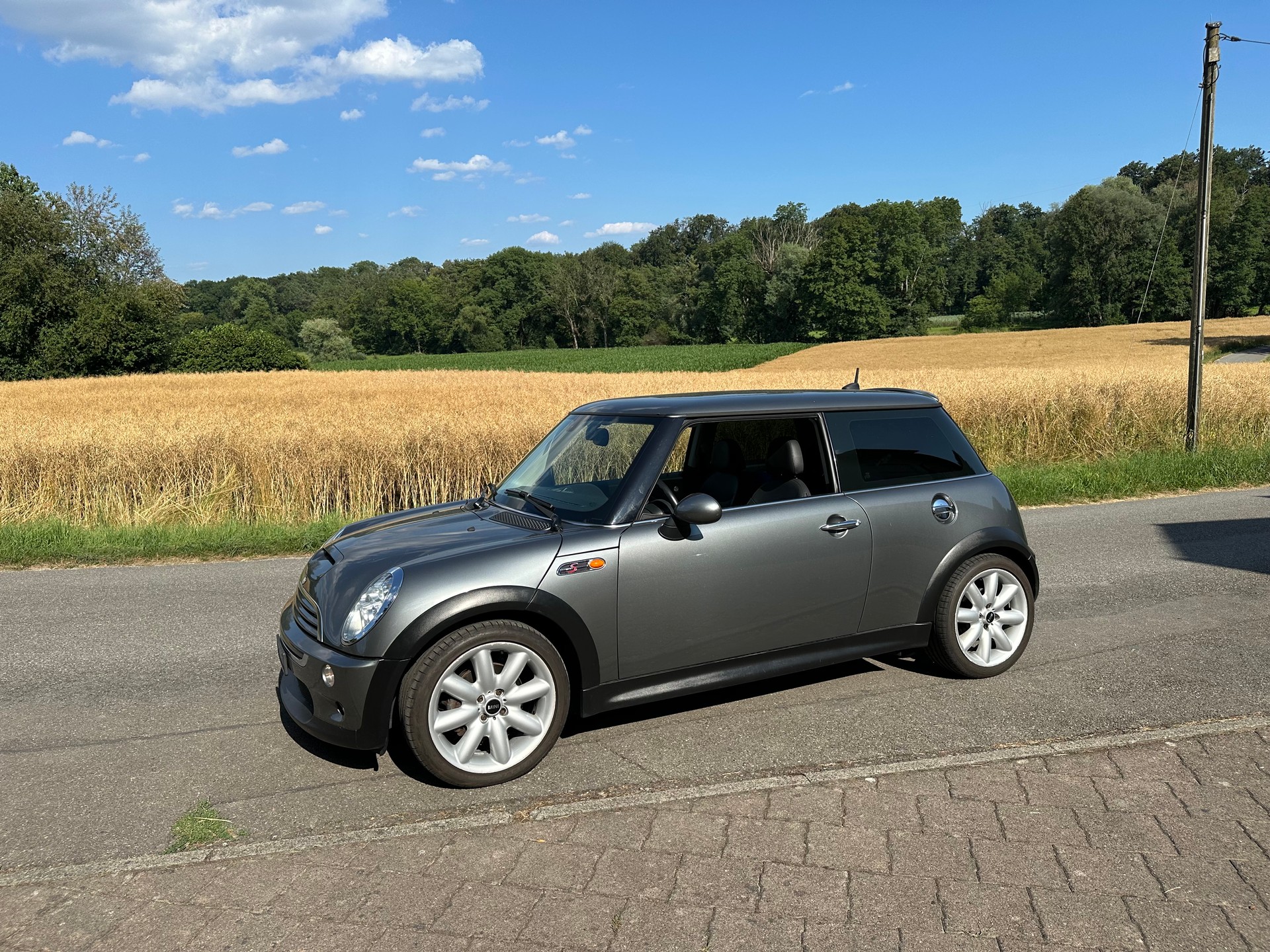 MINI 1.6i Cooper S-image-0